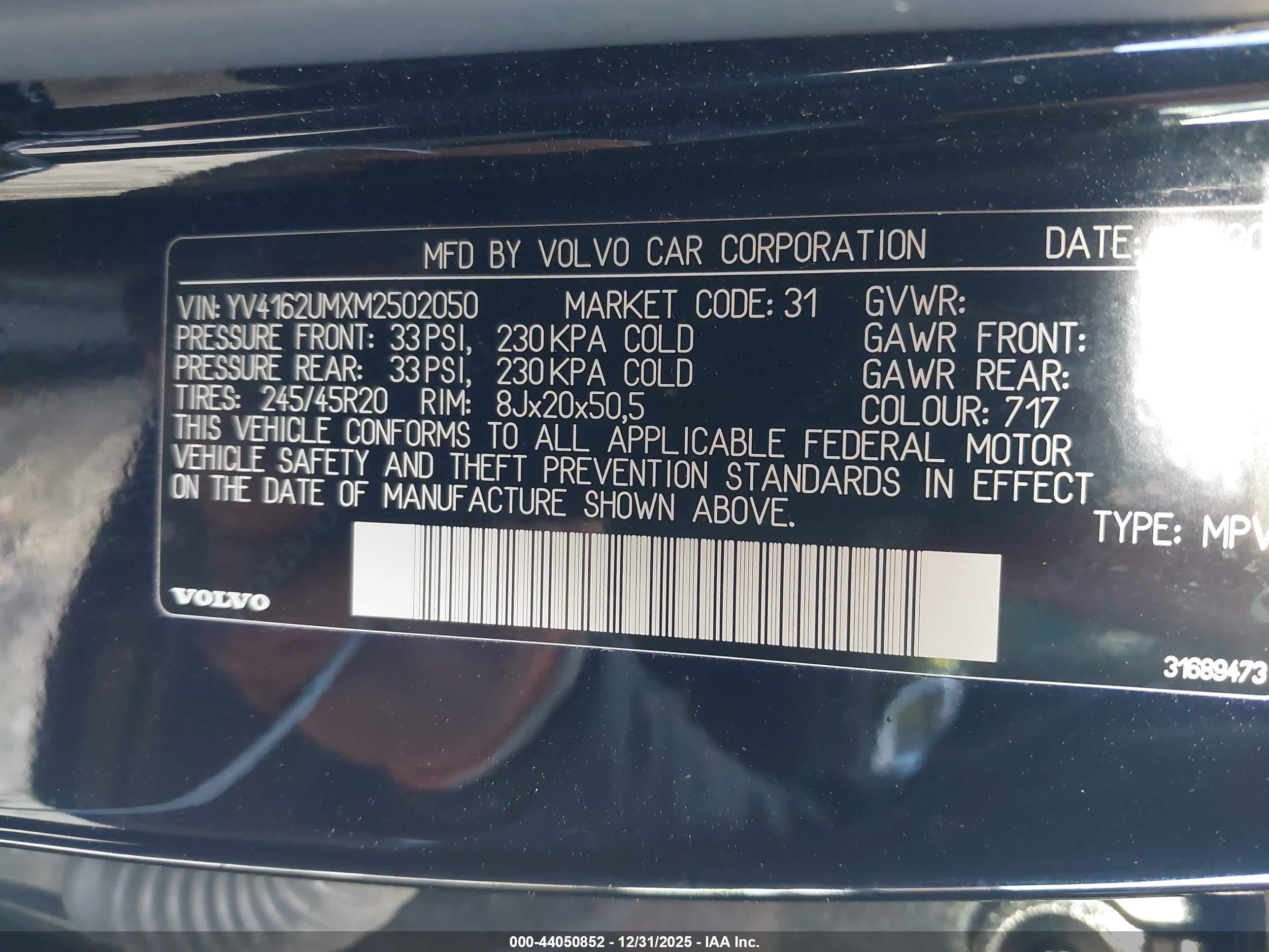 VOLVO XC40 image 9
