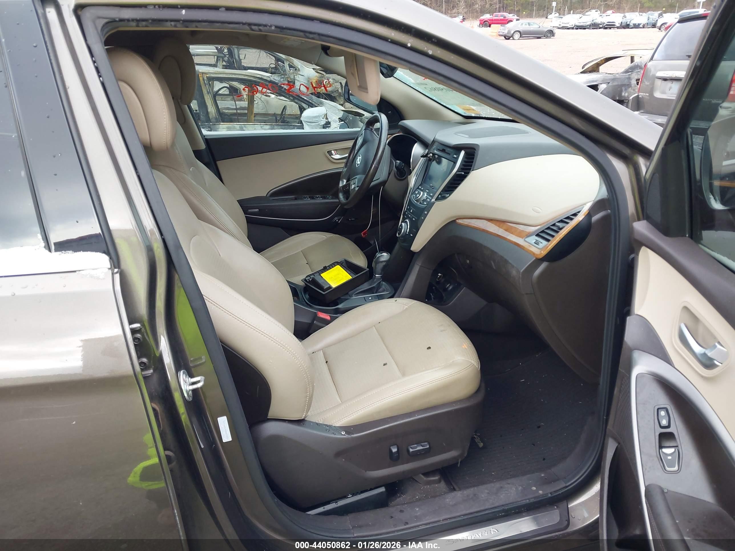 HYUNDAI SANTA image 5