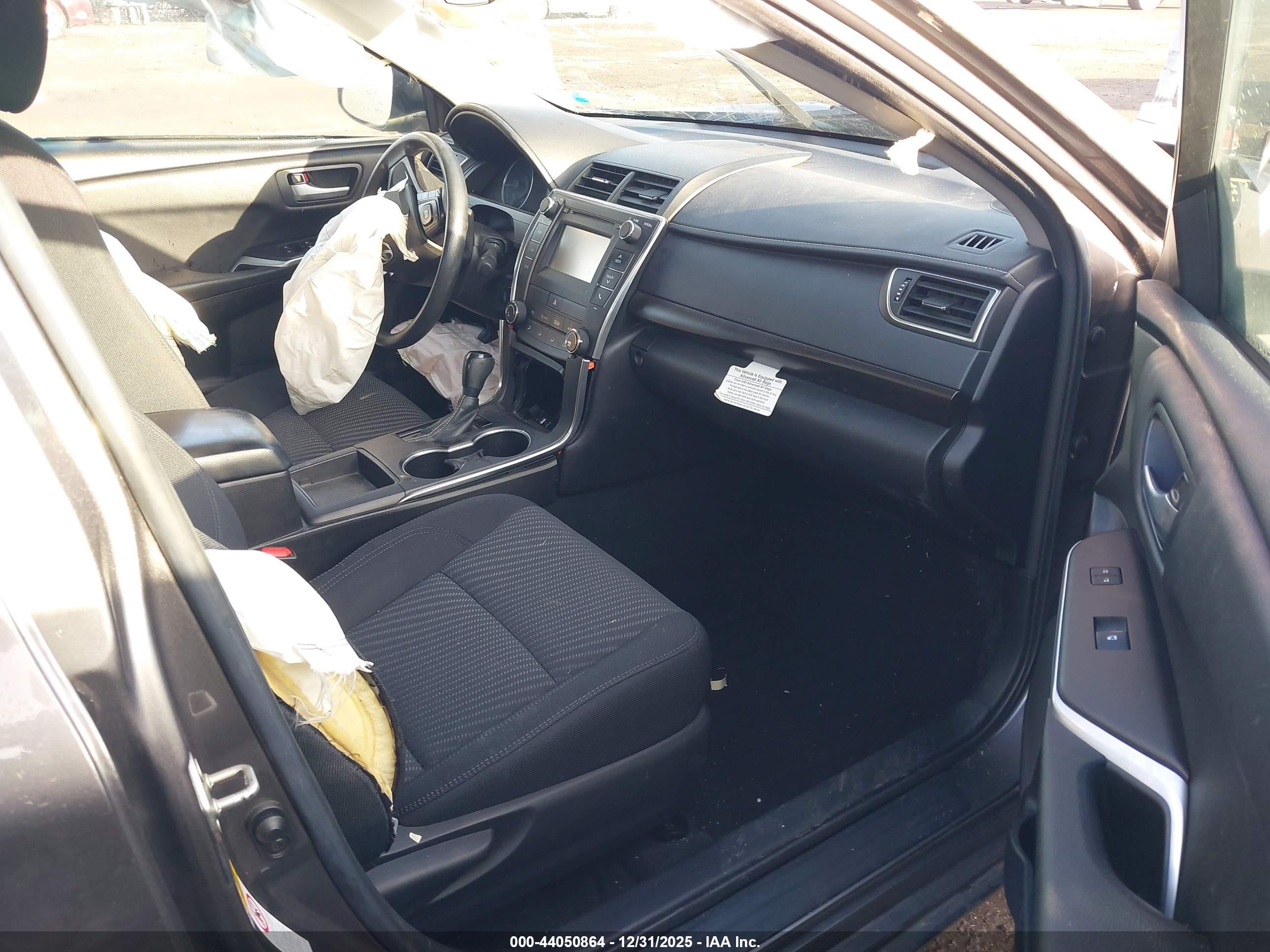 TOYOTA CAMRY image 5