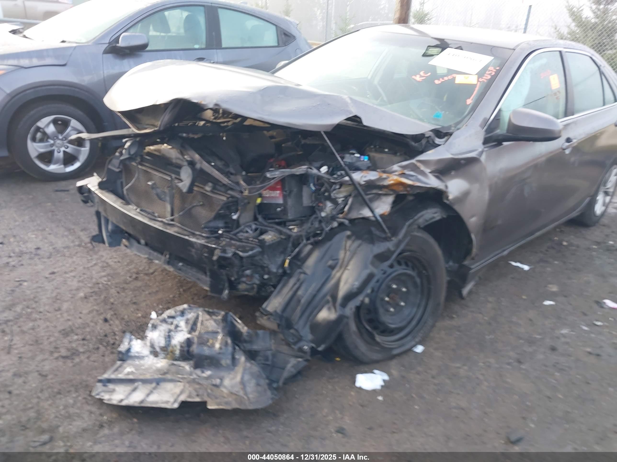 TOYOTA CAMRY image 6