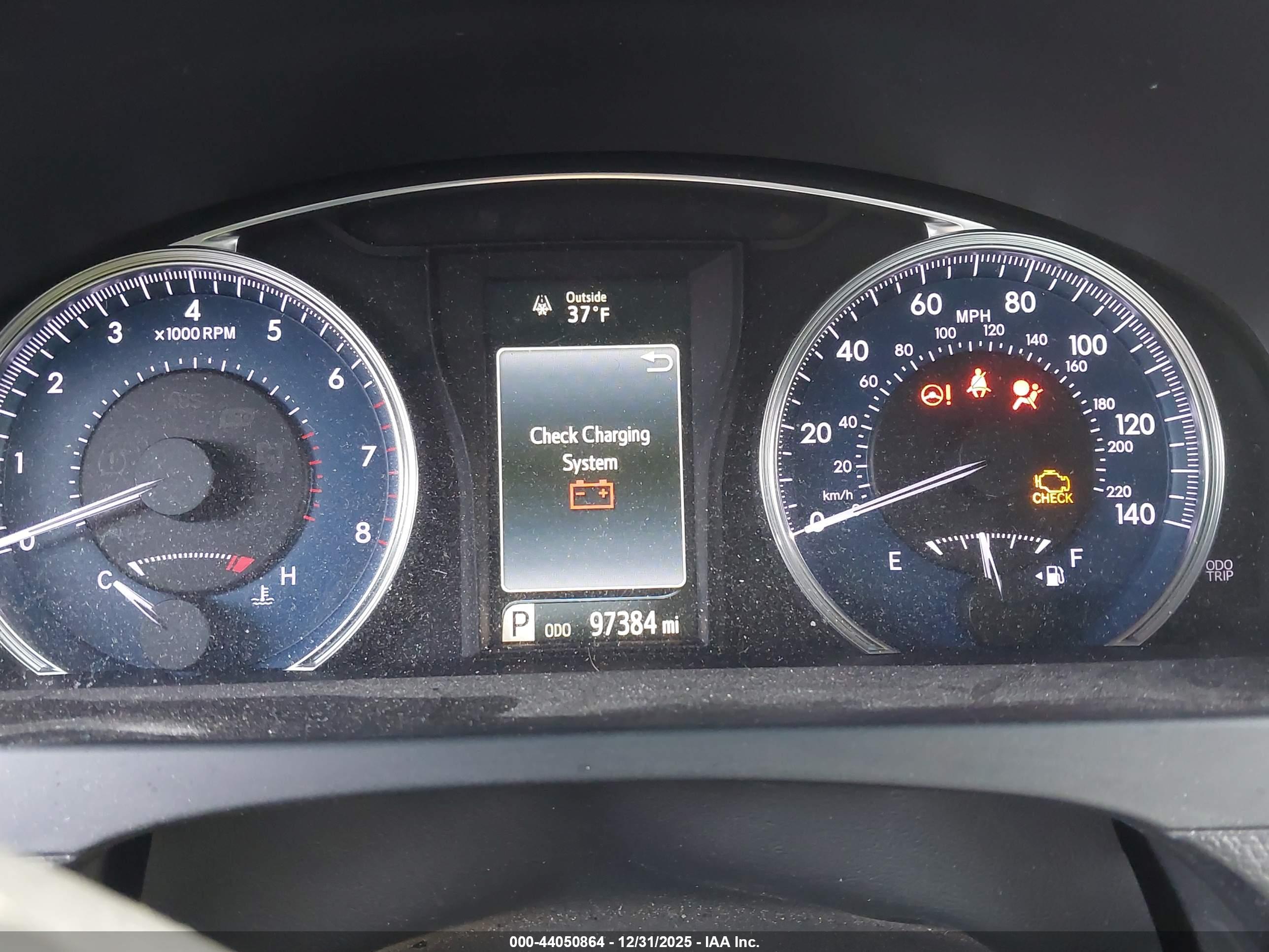 TOYOTA CAMRY image 7