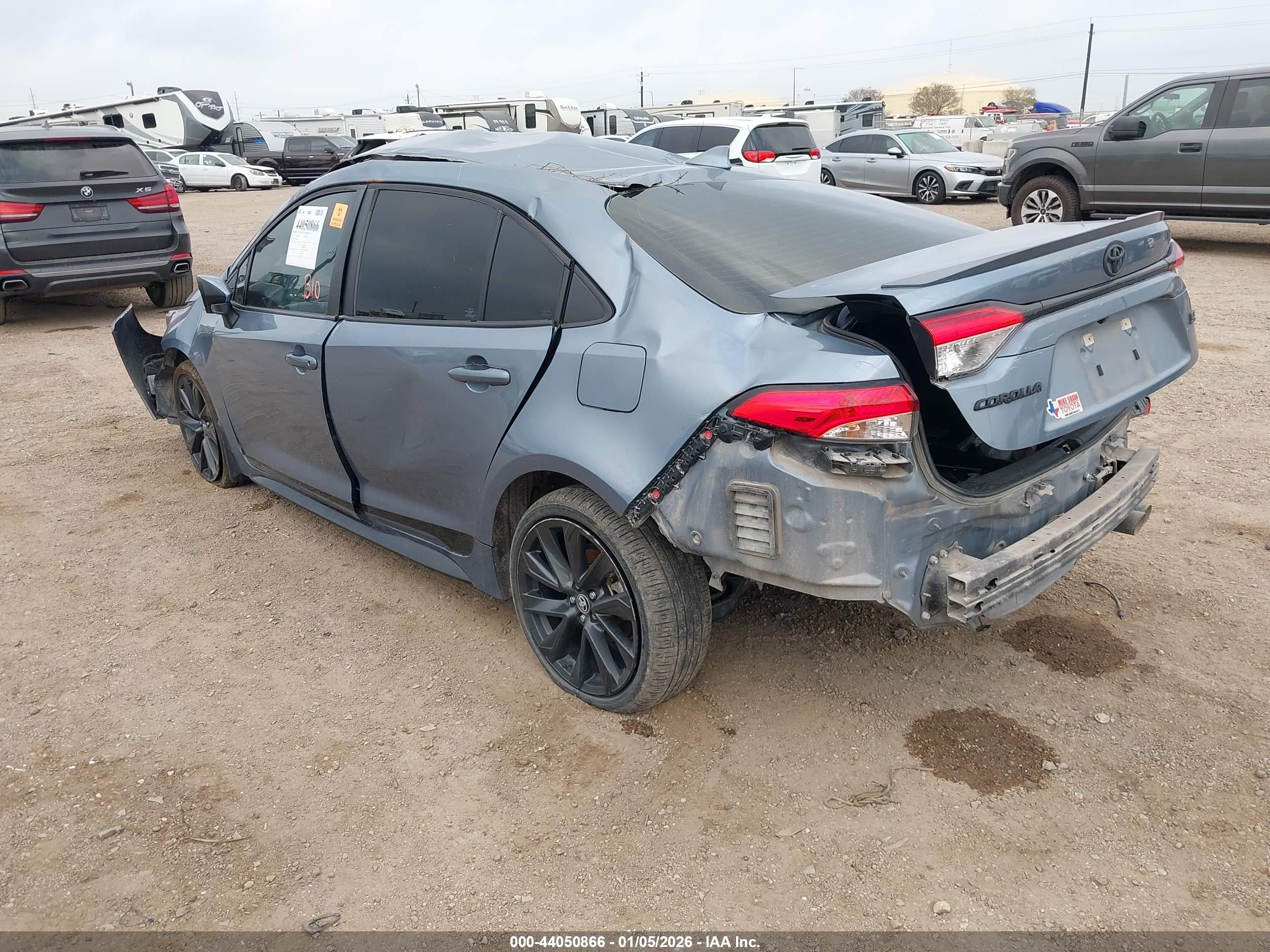 TOYOTA COROLLA image 3