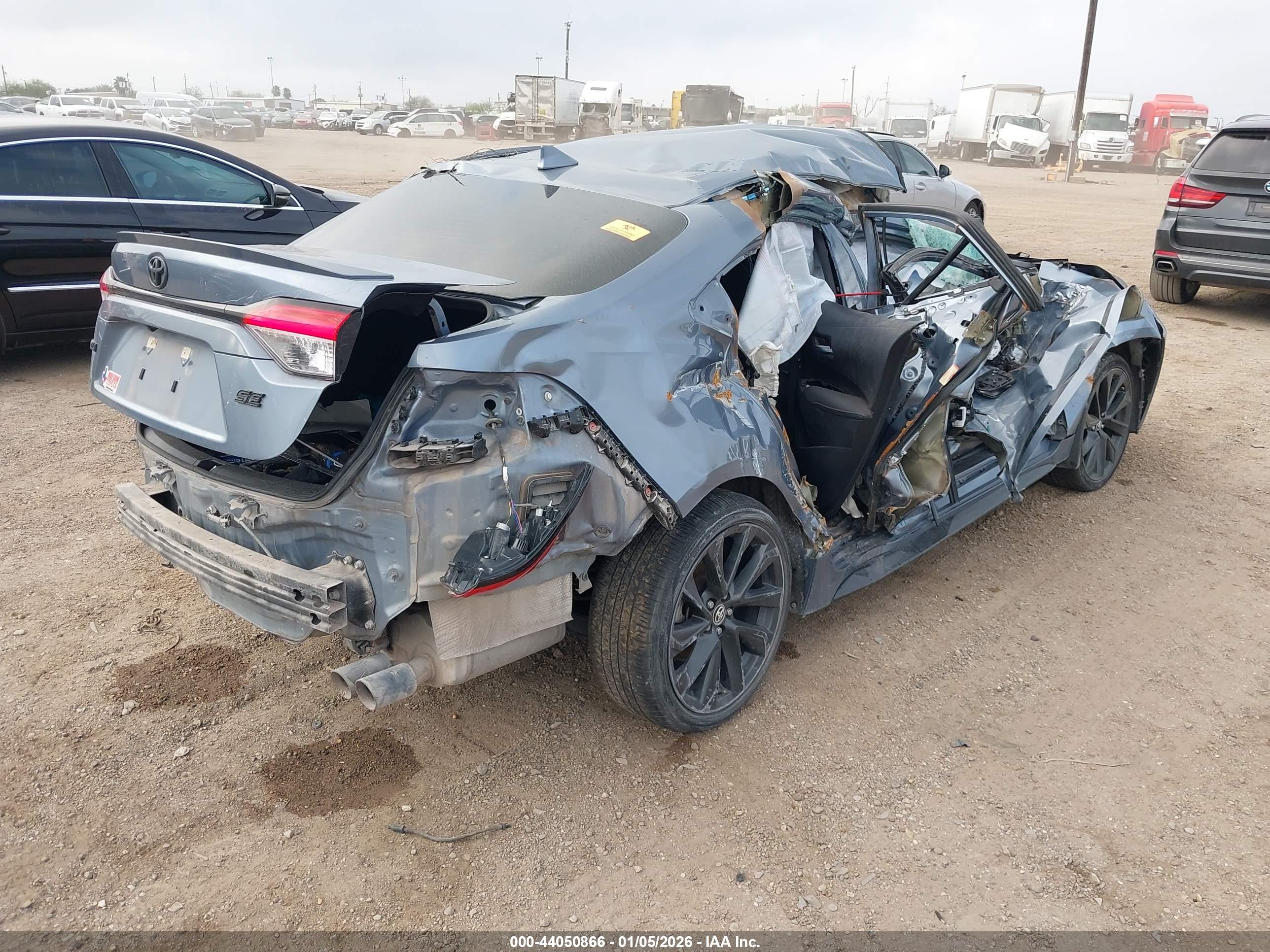 TOYOTA COROLLA image 4