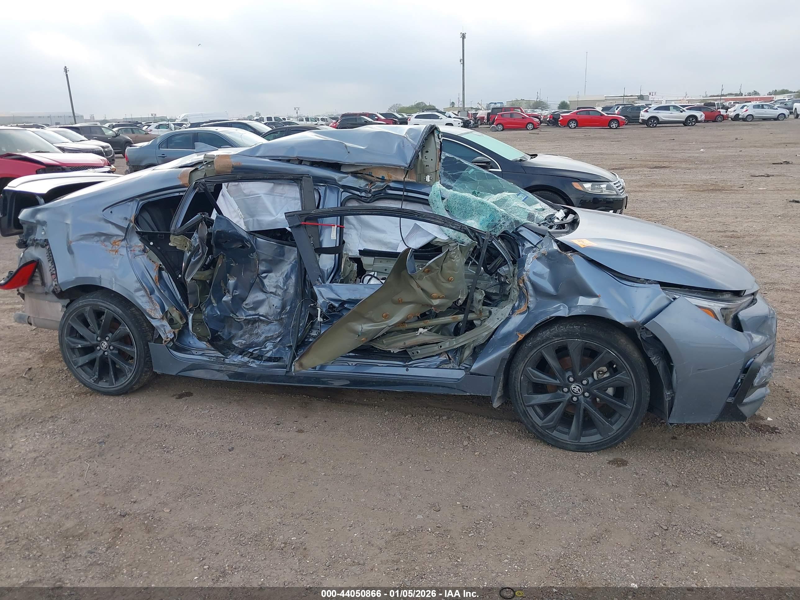 TOYOTA COROLLA image 6