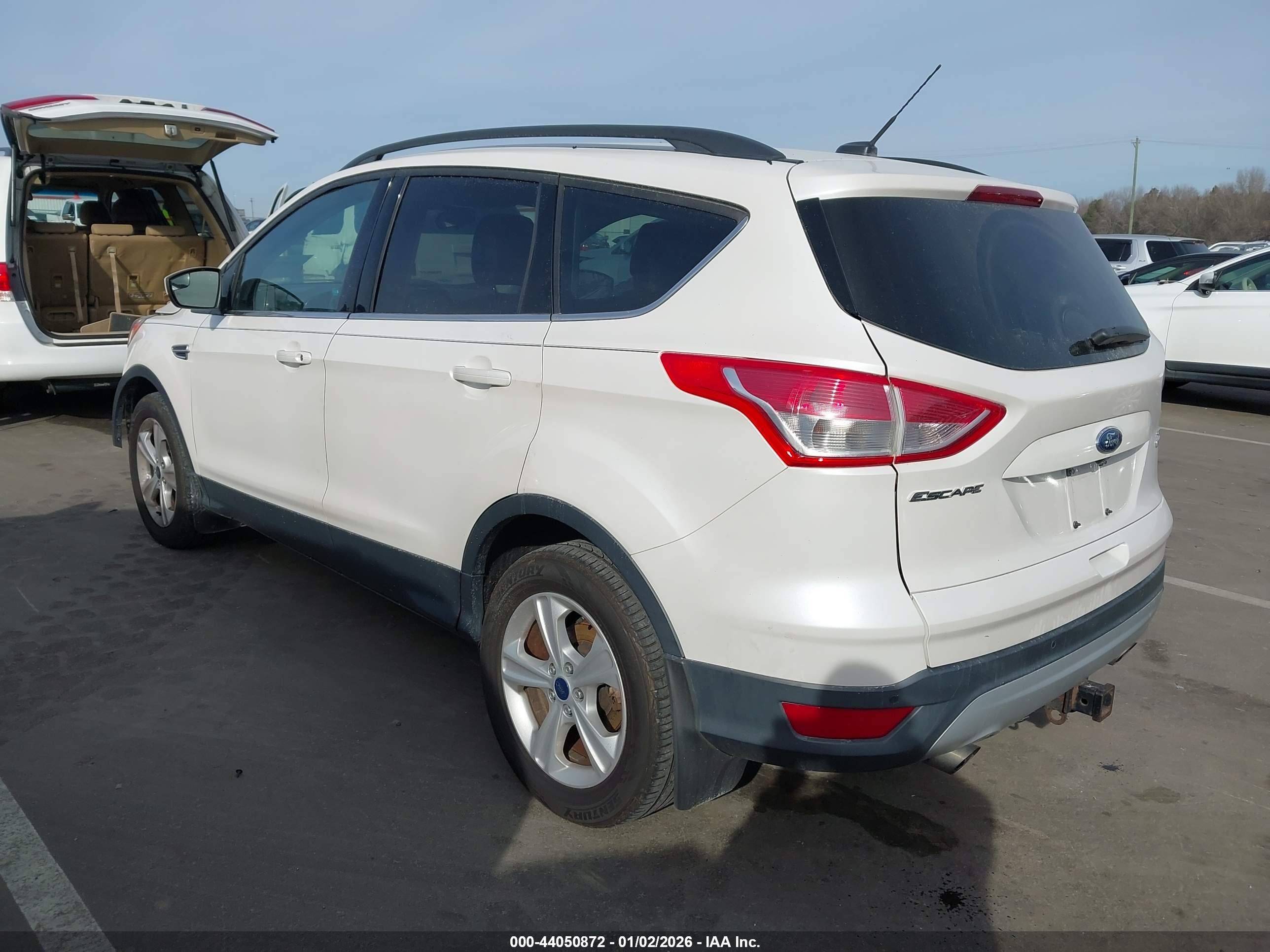FORD ESCAPE image 3