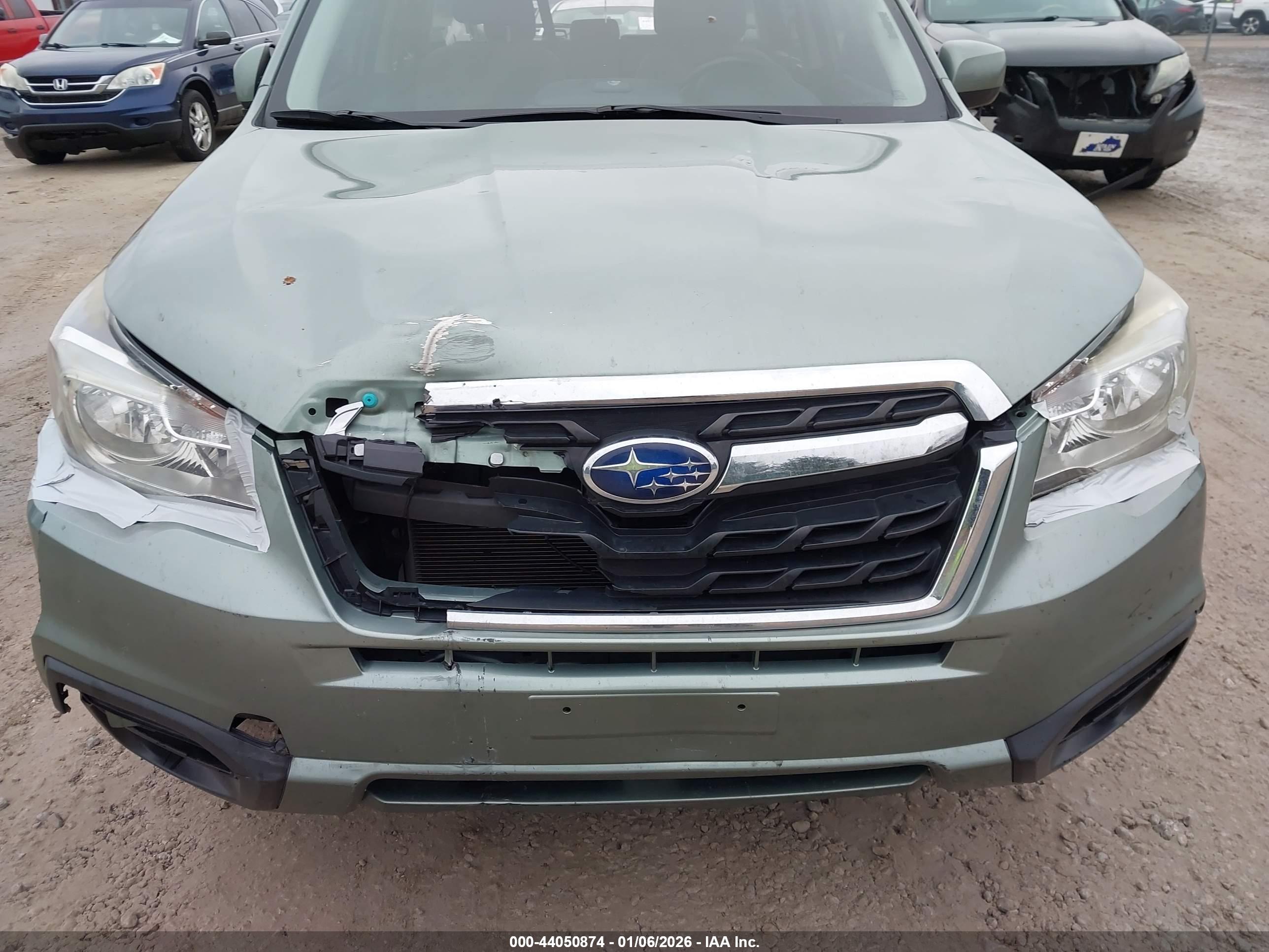 SUBARU FORESTER image 6