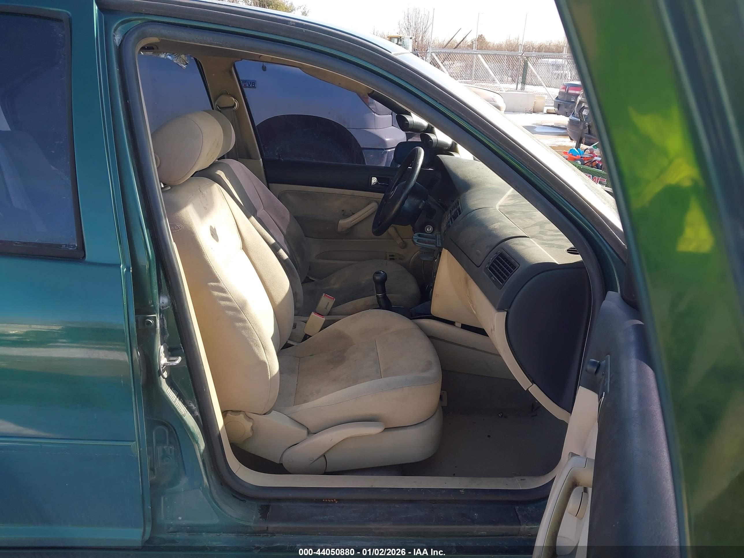VOLKSWAGEN JETTA image 5