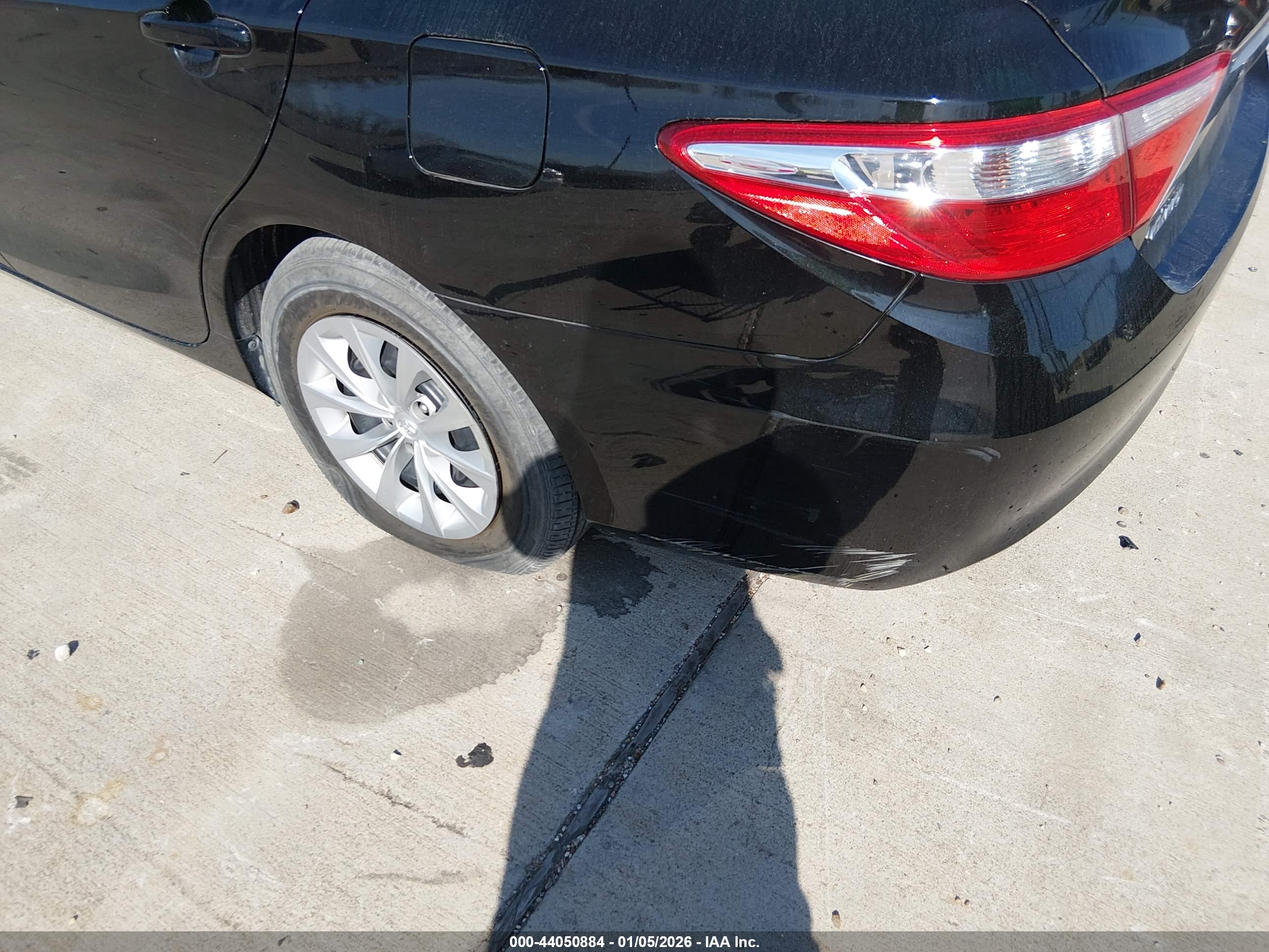 TOYOTA CAMRY image 6