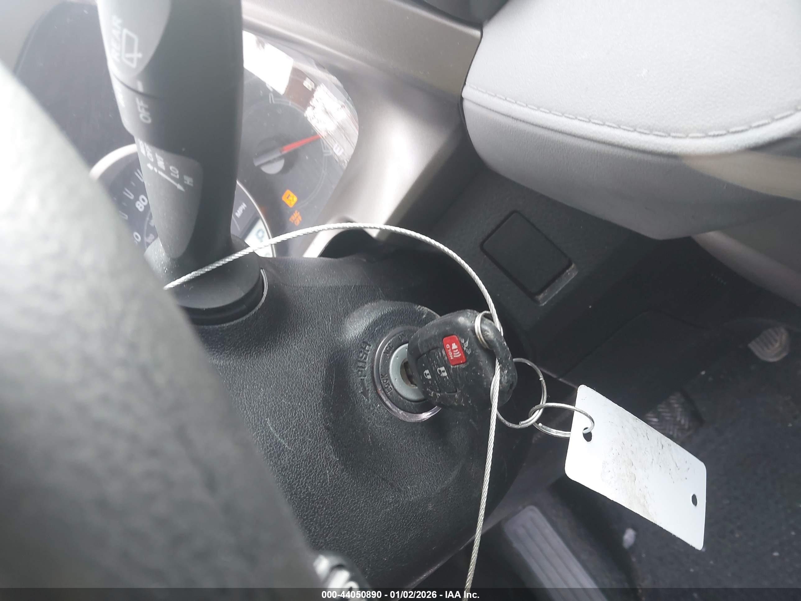 TOYOTA RAV4 image 11
