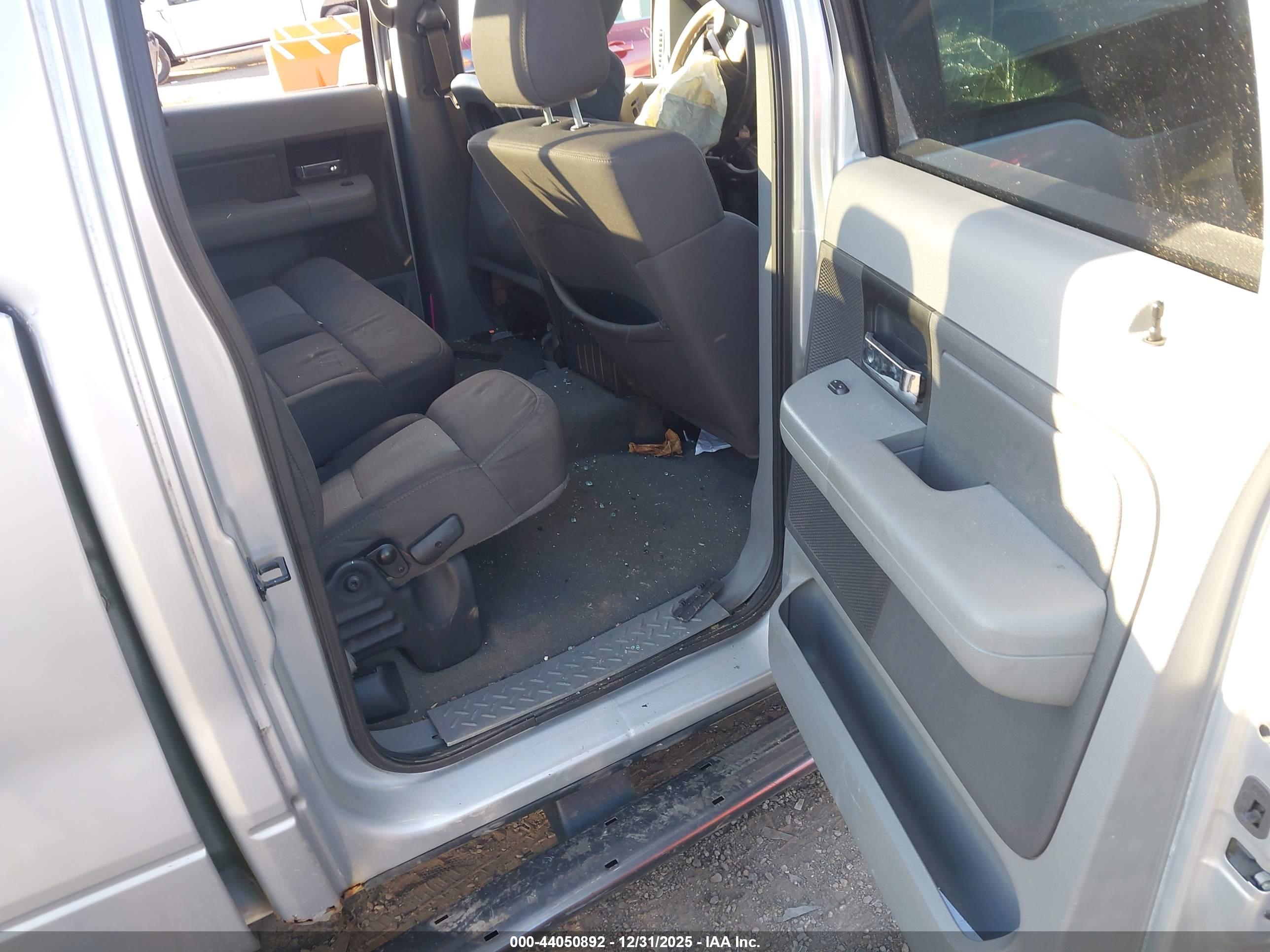 FORD F-150 image 8
