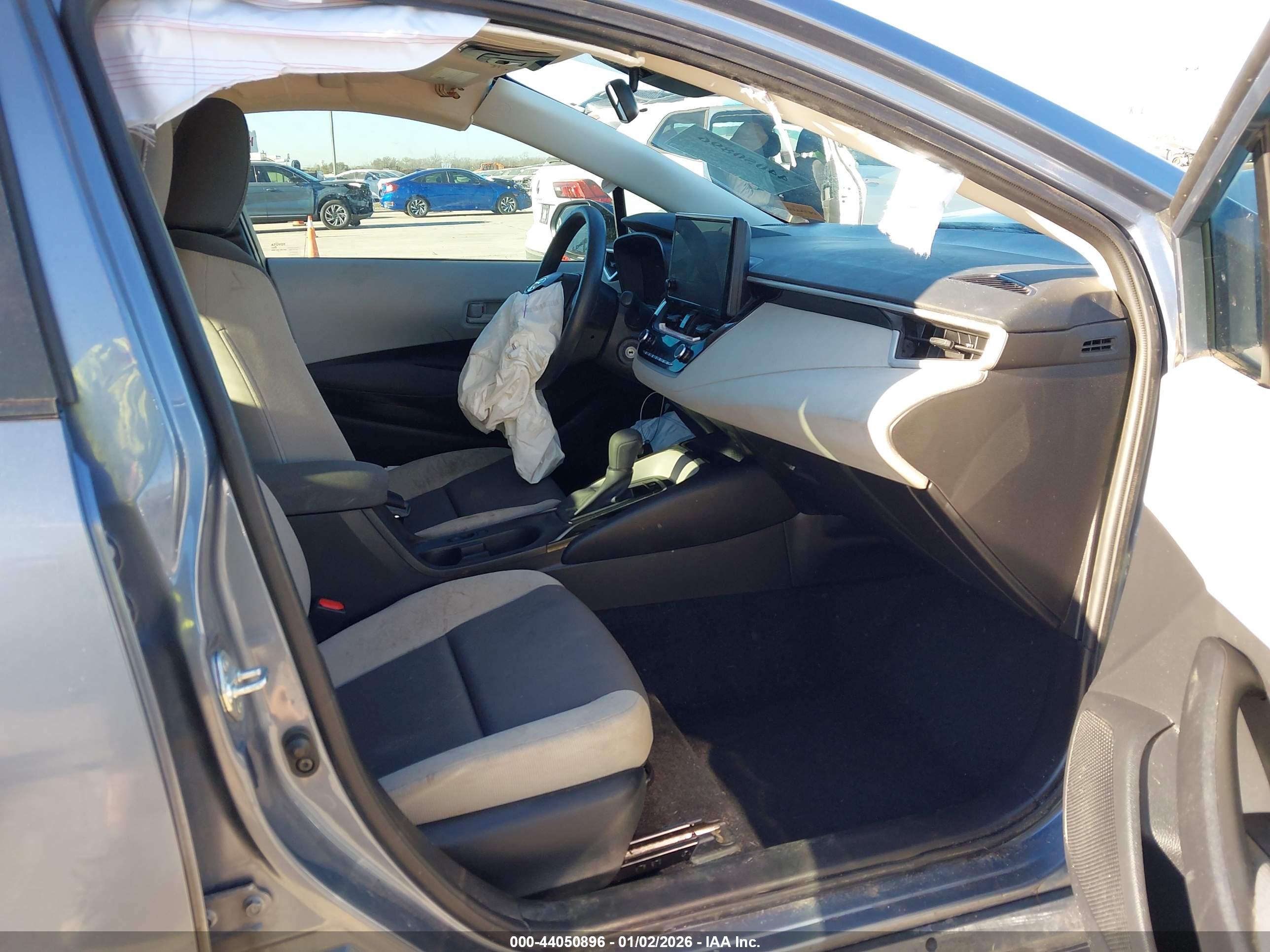 TOYOTA COROLLA image 5