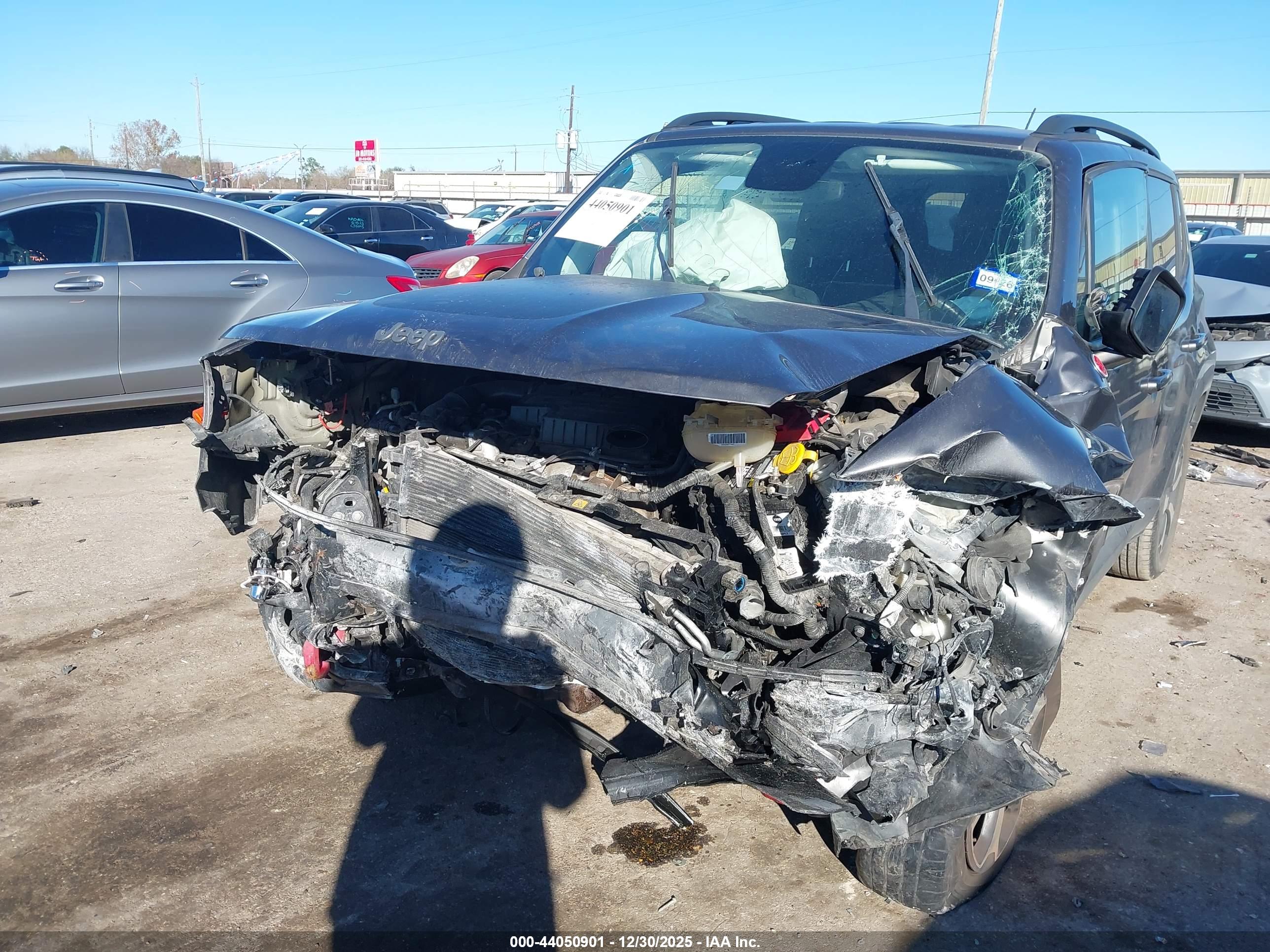 JEEP RENEGADE image 6