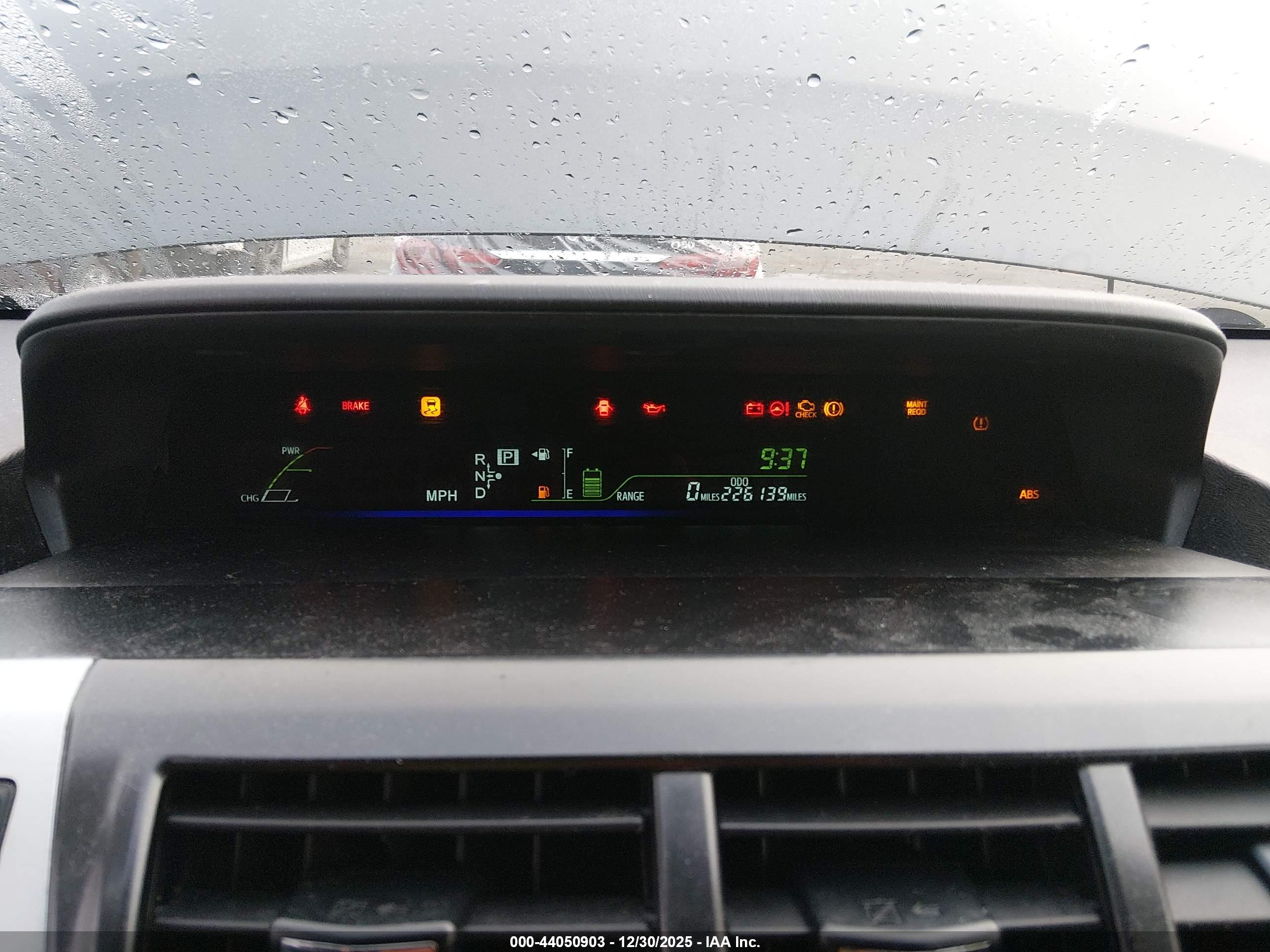 TOYOTA PRIUS image 7