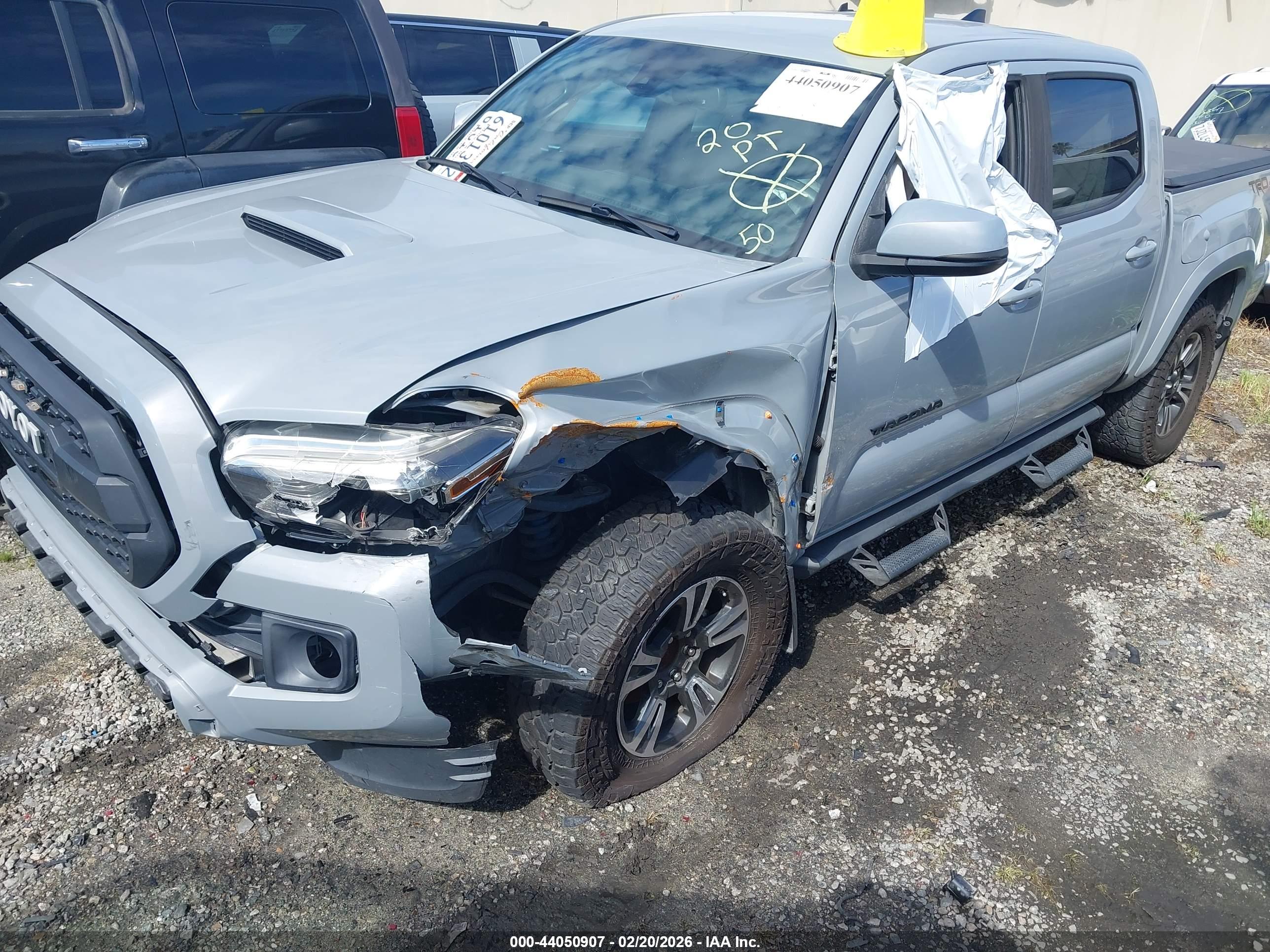 TOYOTA TACOMA image 2