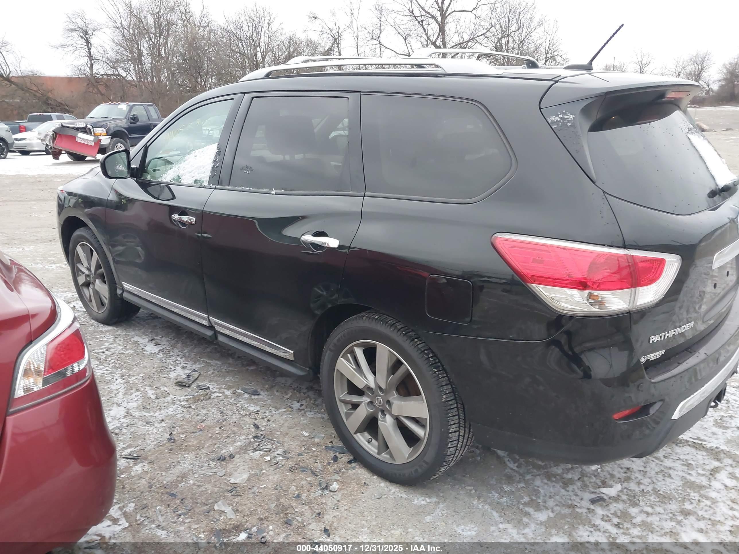 NISSAN PATHFINDER image 3