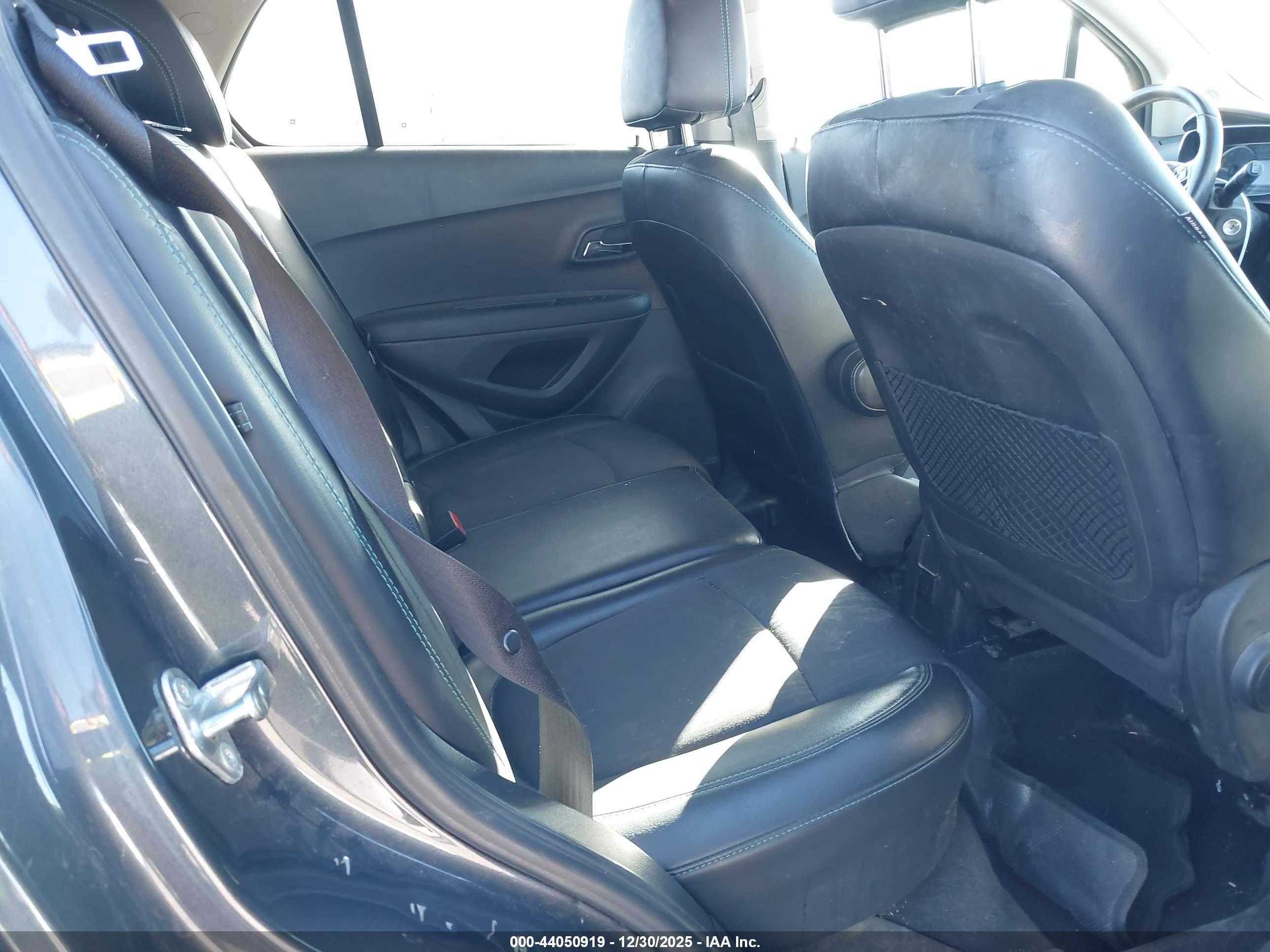 CHEVROLET TRAX image 8