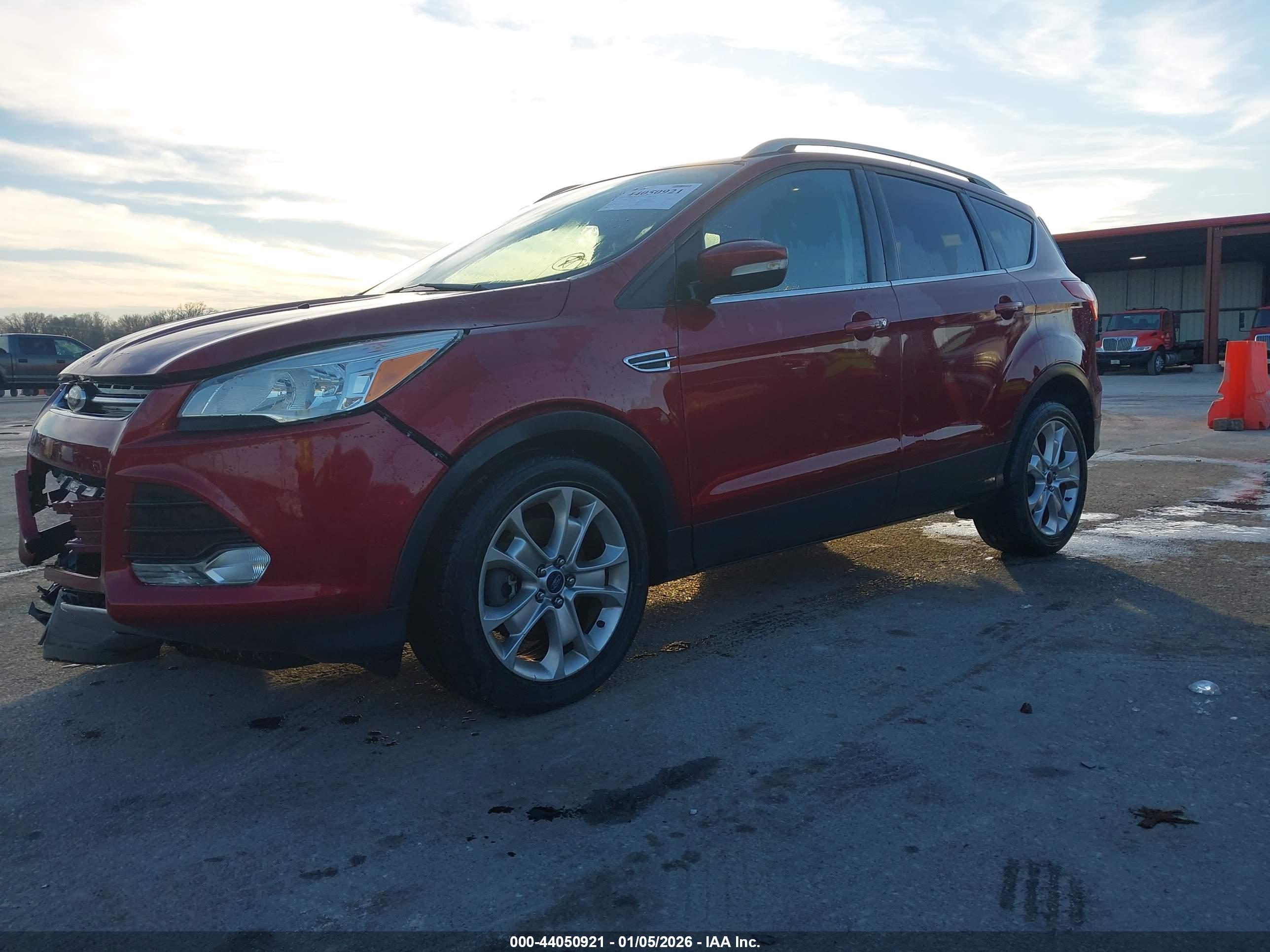 FORD ESCAPE image 2
