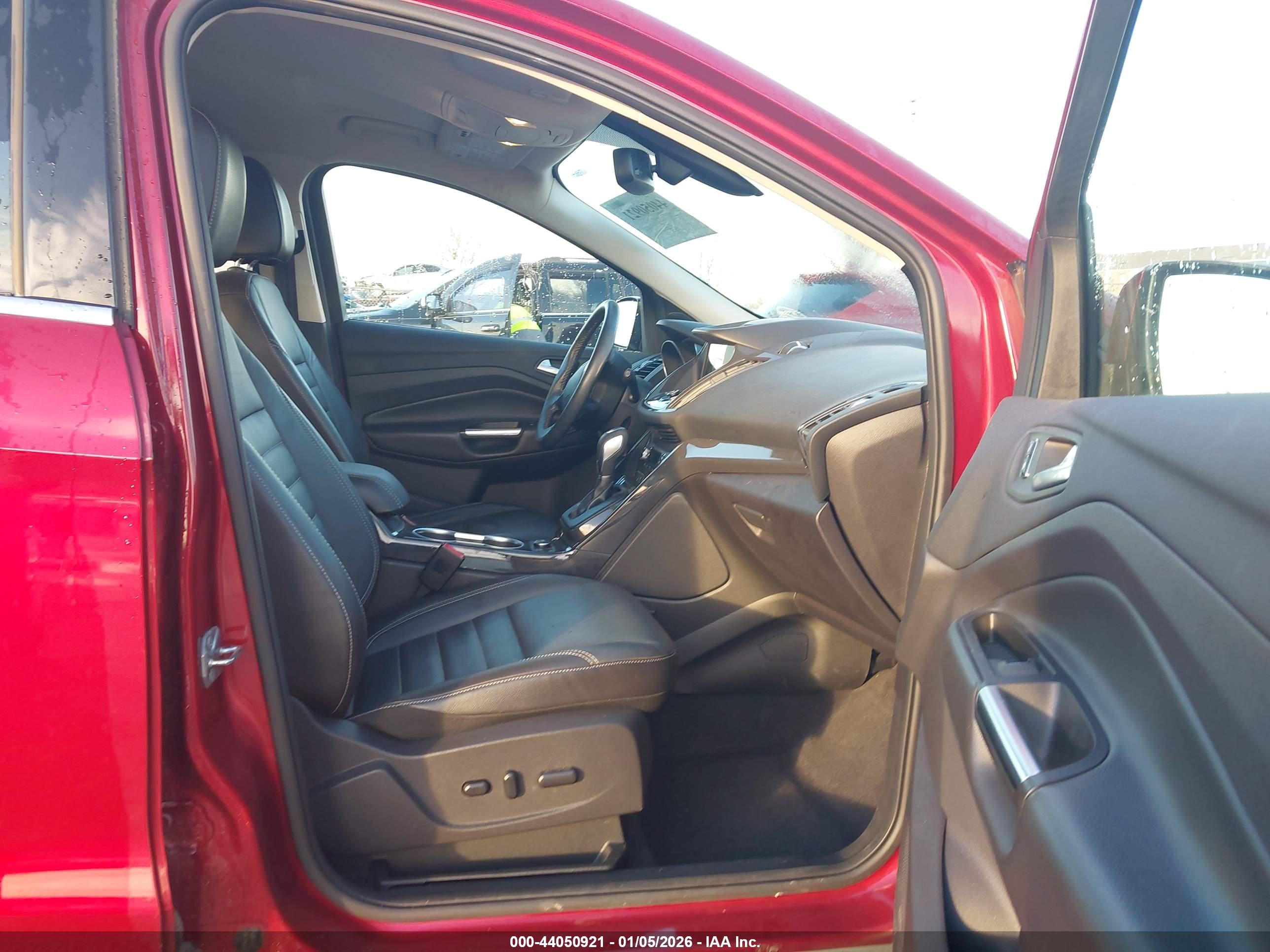 FORD ESCAPE image 5