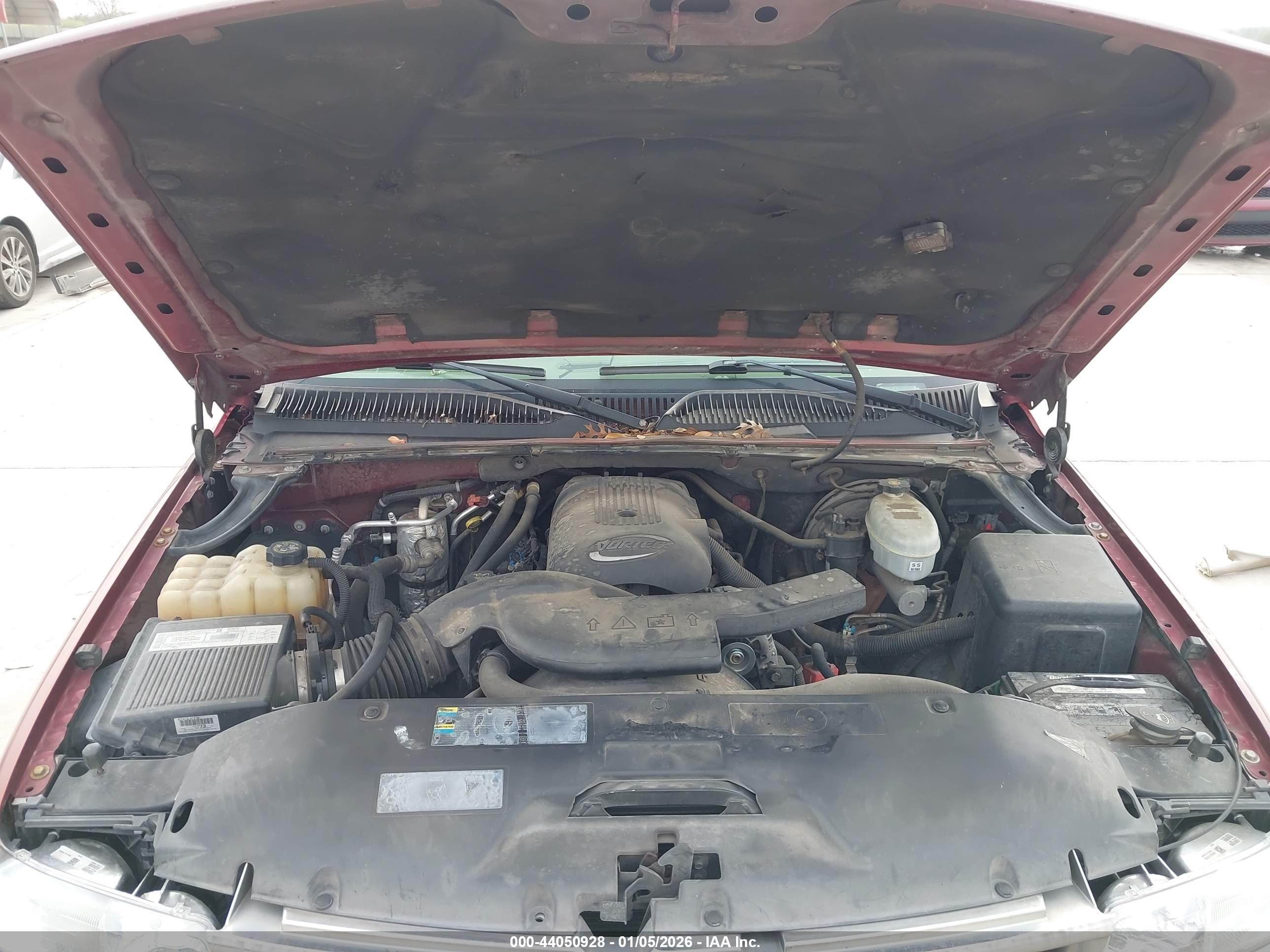 CHEVROLET TAHOE image 10