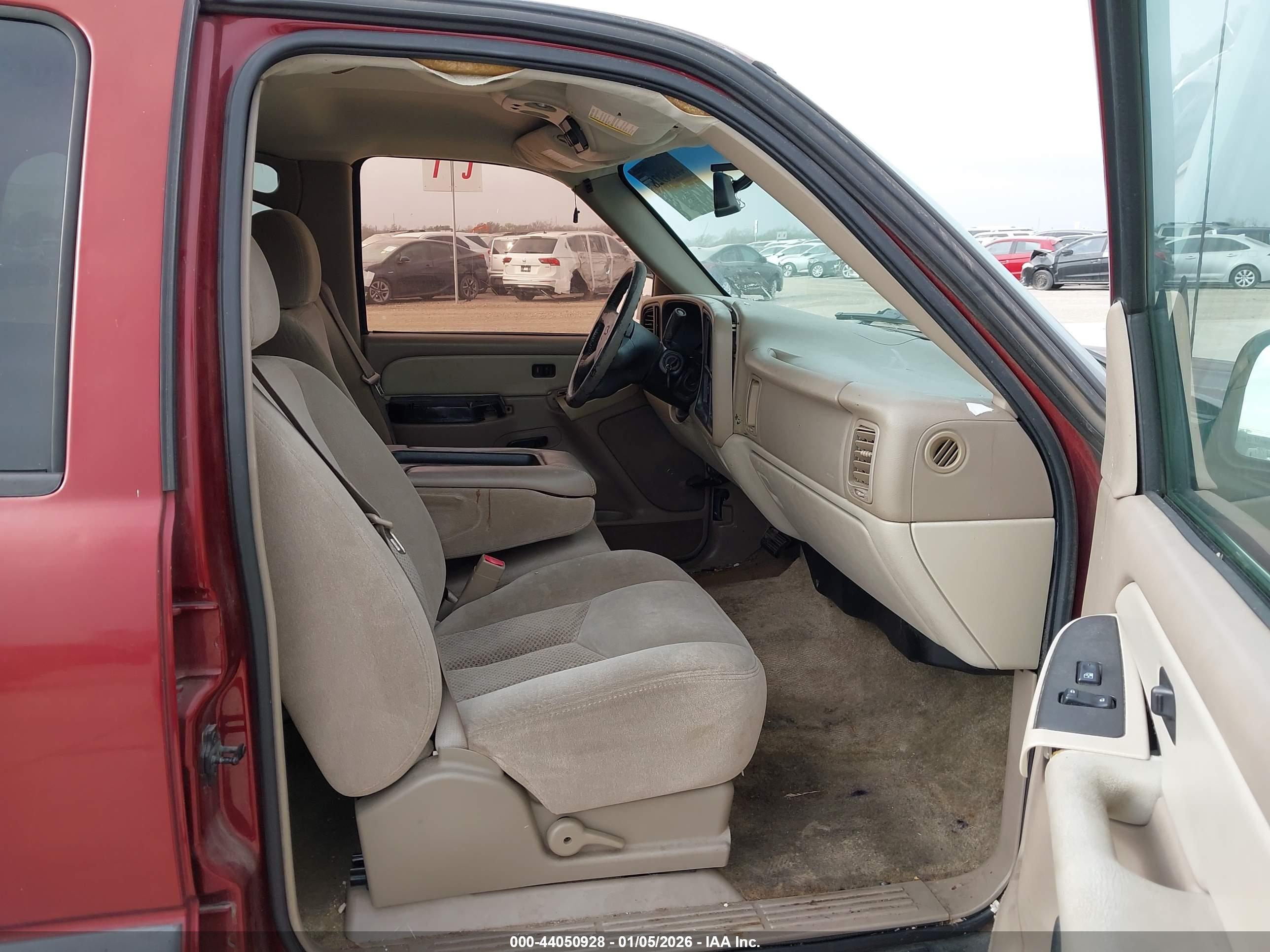 CHEVROLET TAHOE image 5