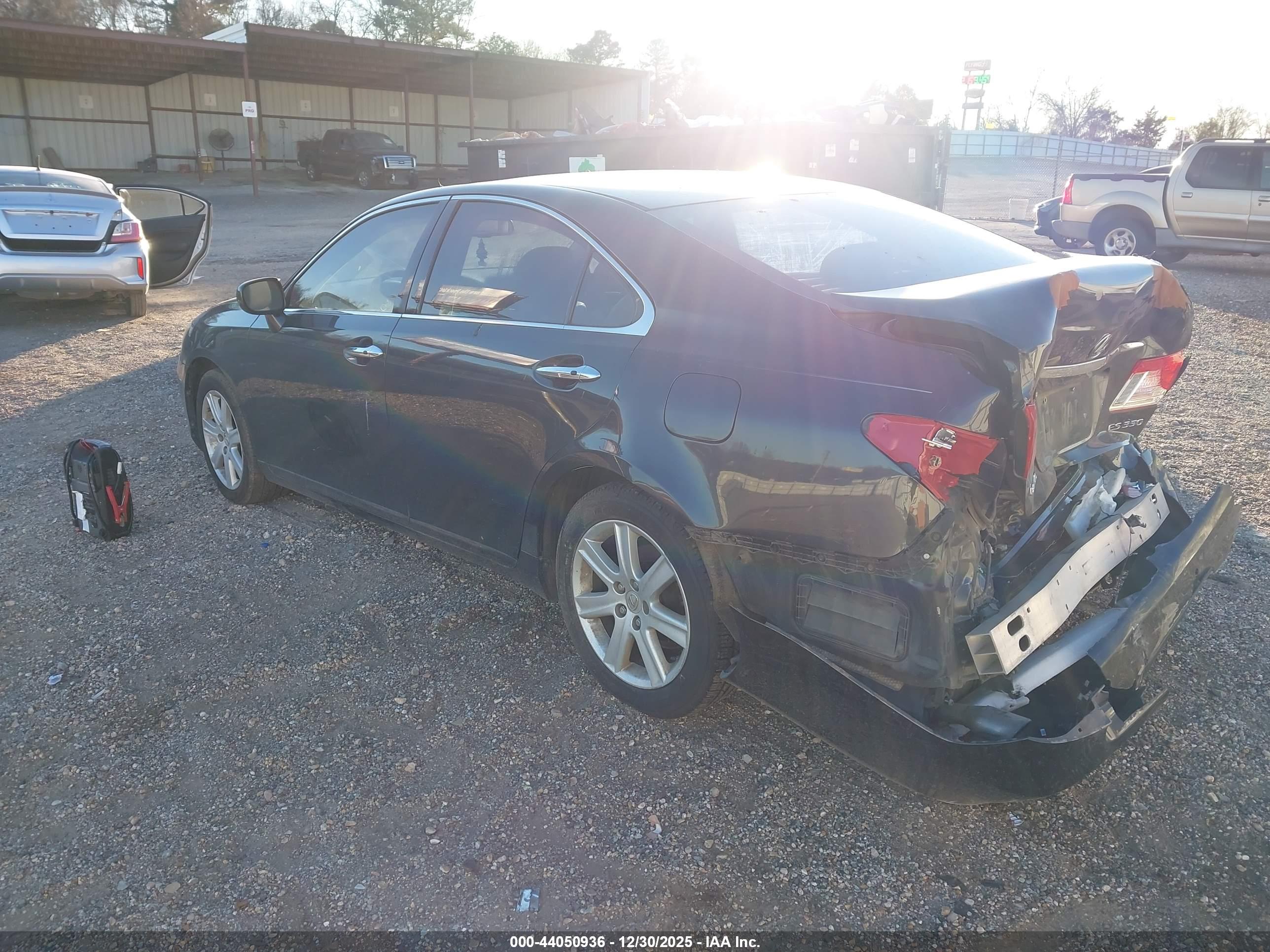 LEXUS ES image 3