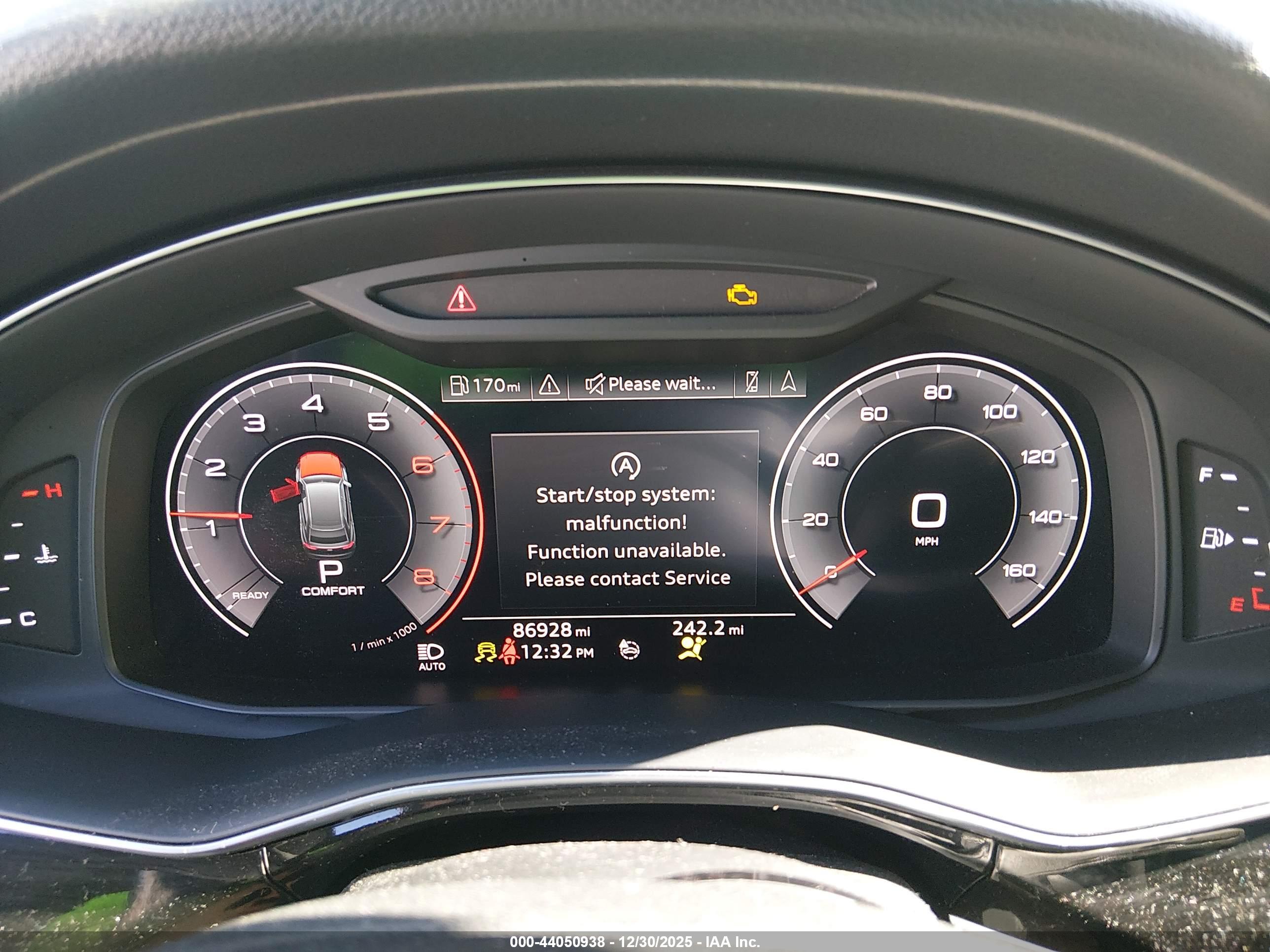 AUDI Q8 image 7