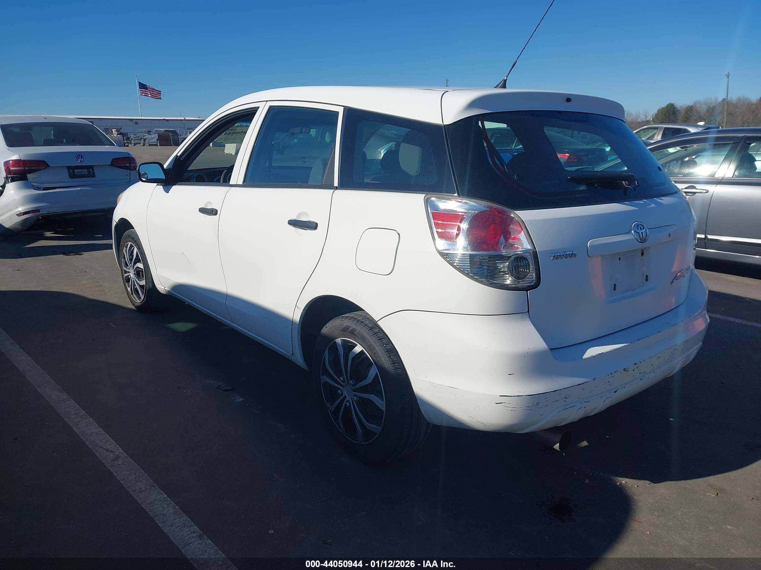 TOYOTA MATRIX image 3