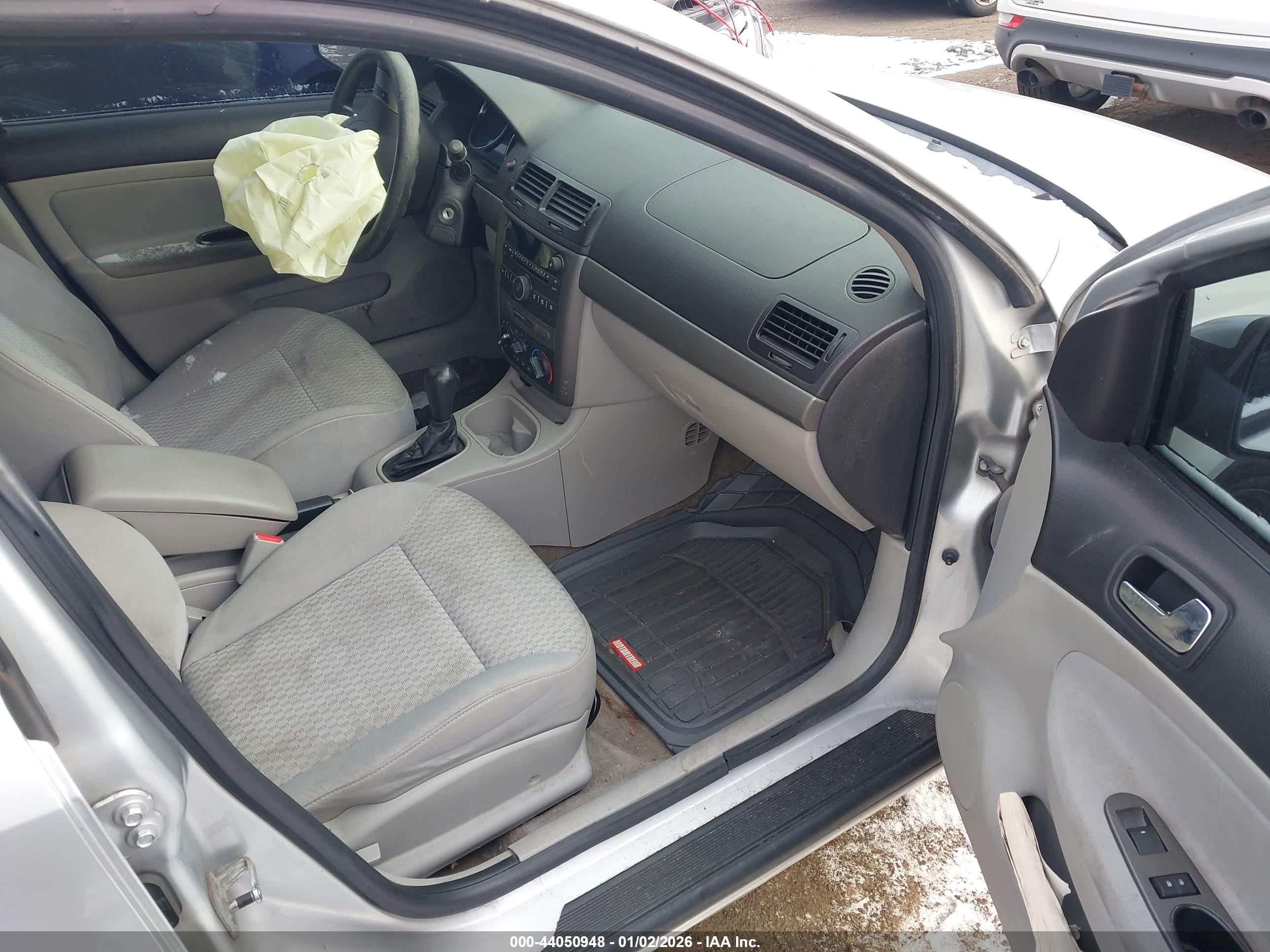 CHEVROLET COBALT image 5
