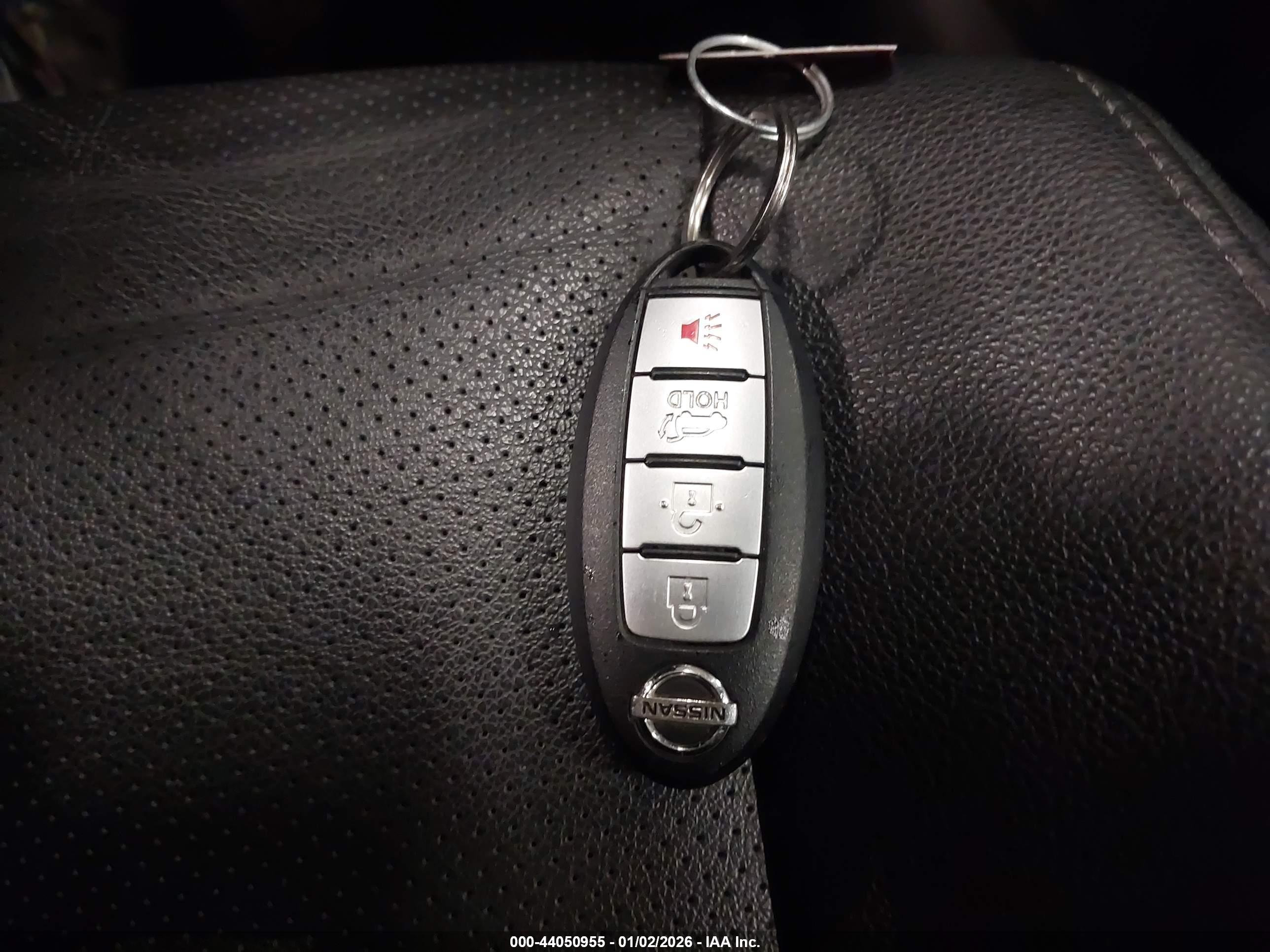 NISSAN ROGUE image 11