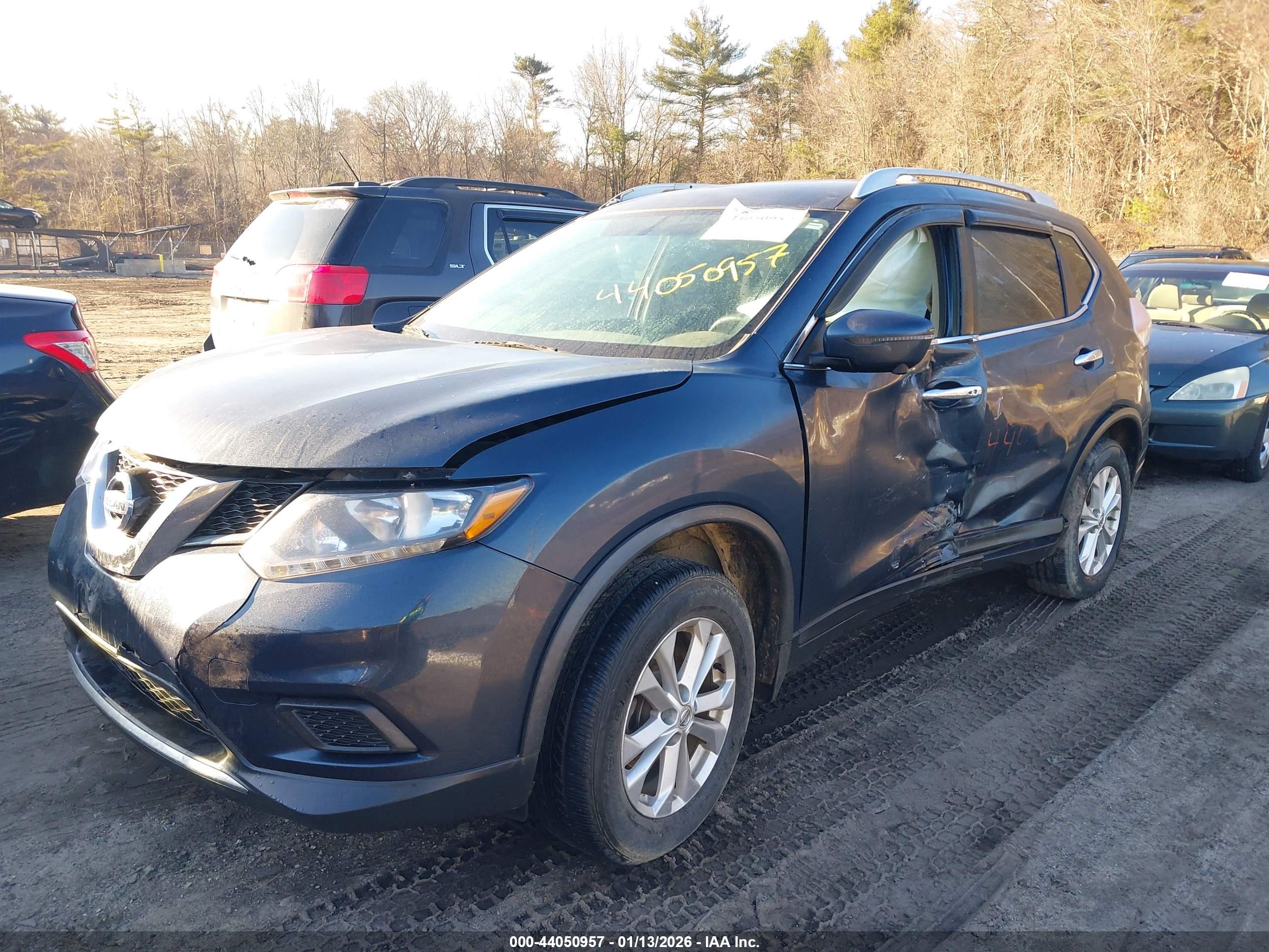NISSAN ROGUE image 2