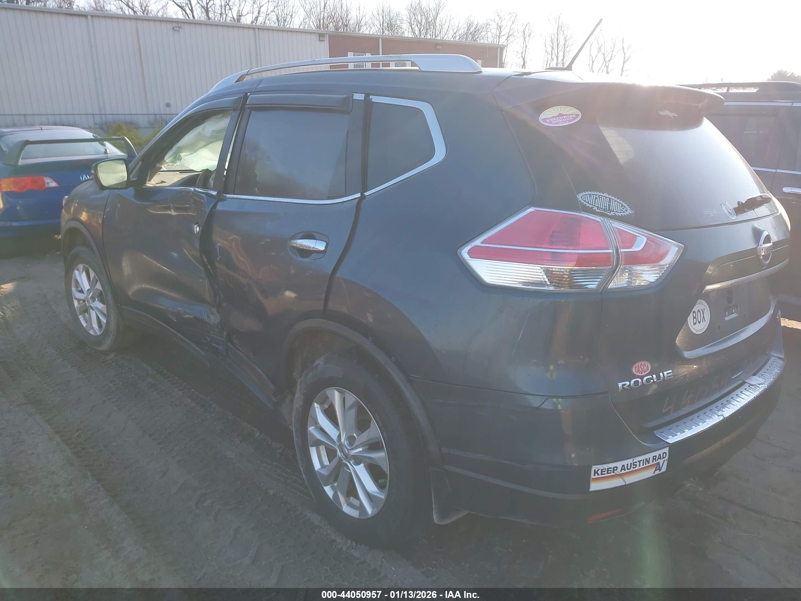 NISSAN ROGUE image 3