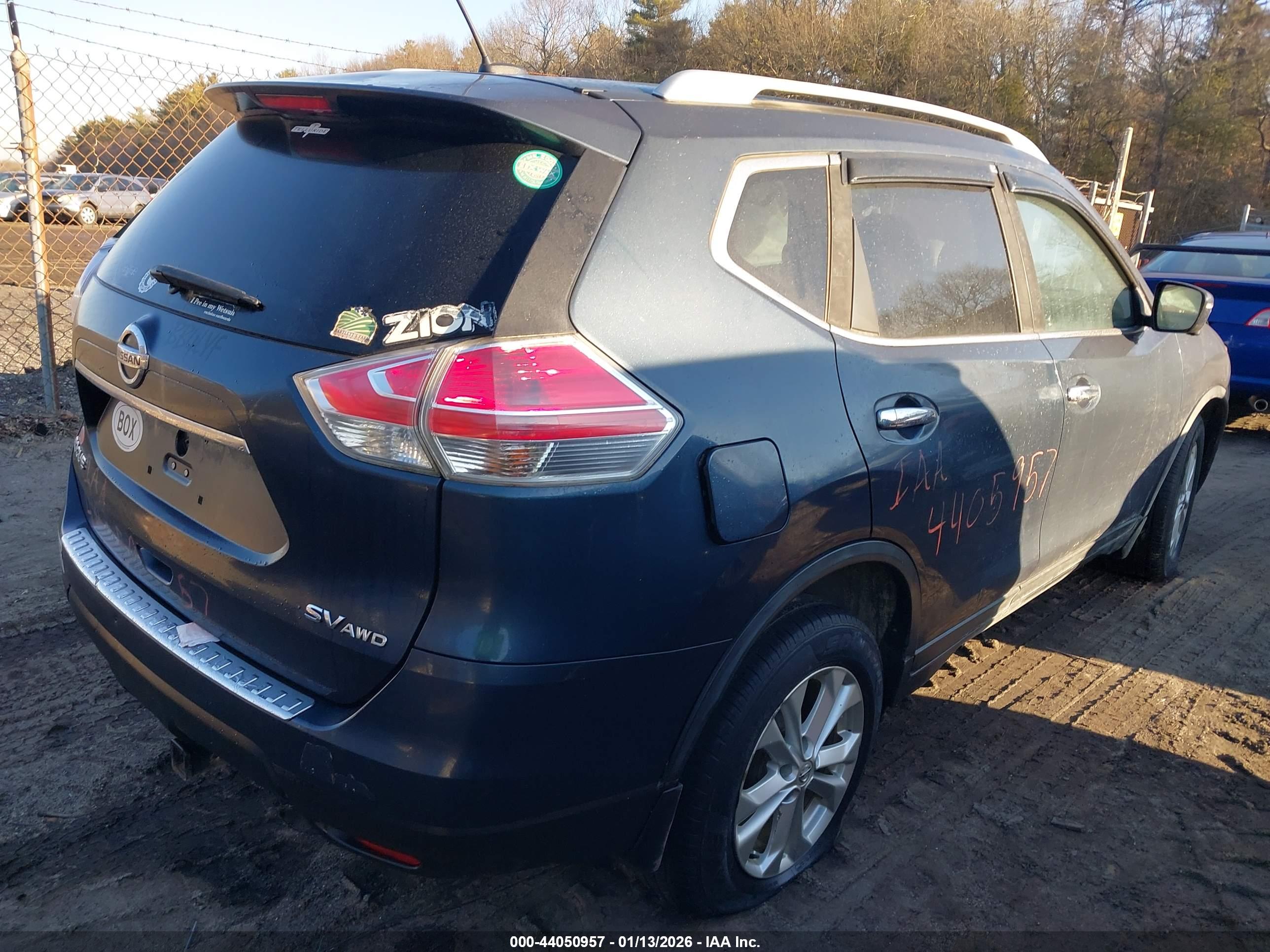 NISSAN ROGUE image 4