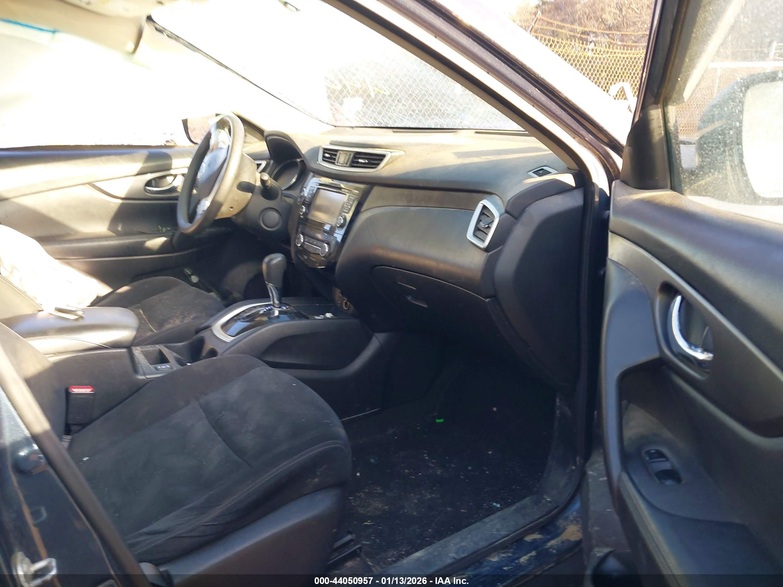 NISSAN ROGUE image 5
