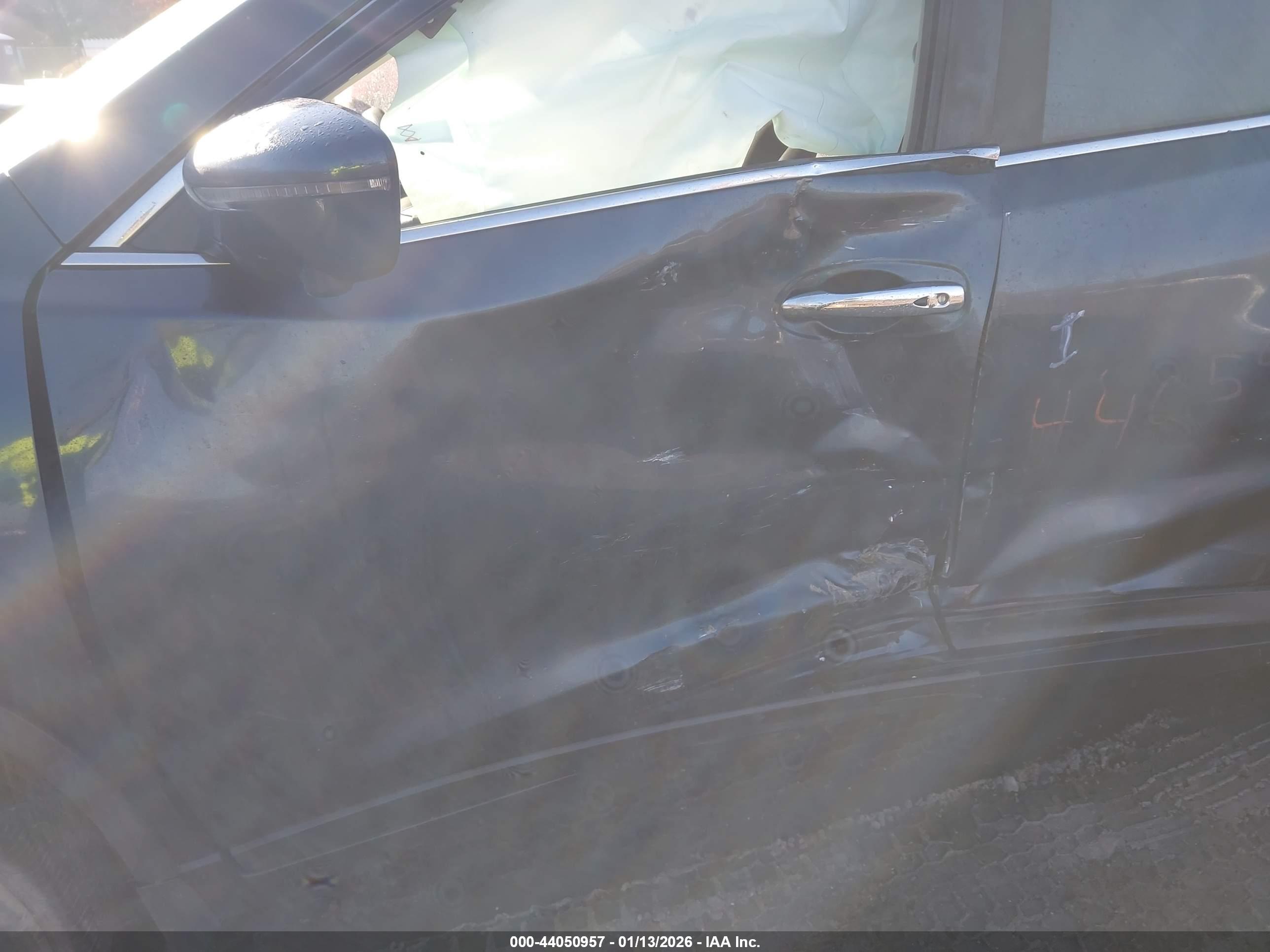 NISSAN ROGUE image 6