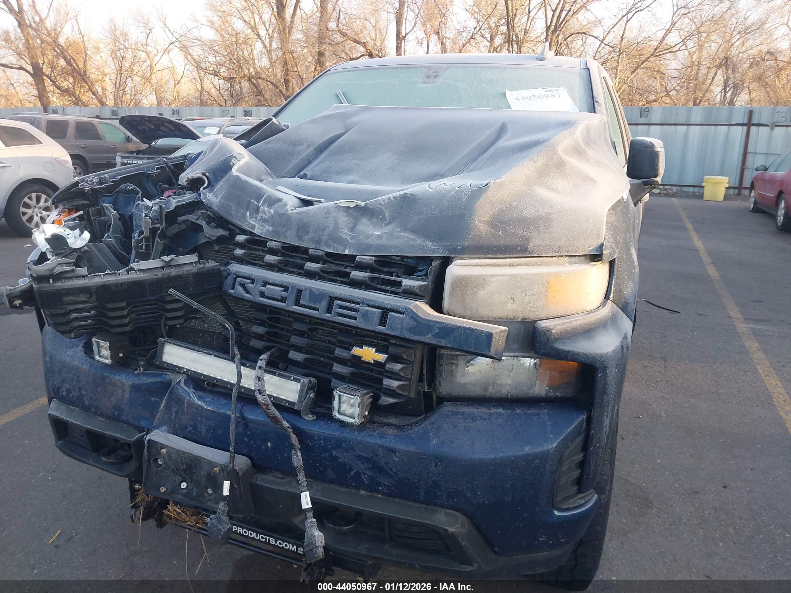 CHEVROLET SILVERADO image 6