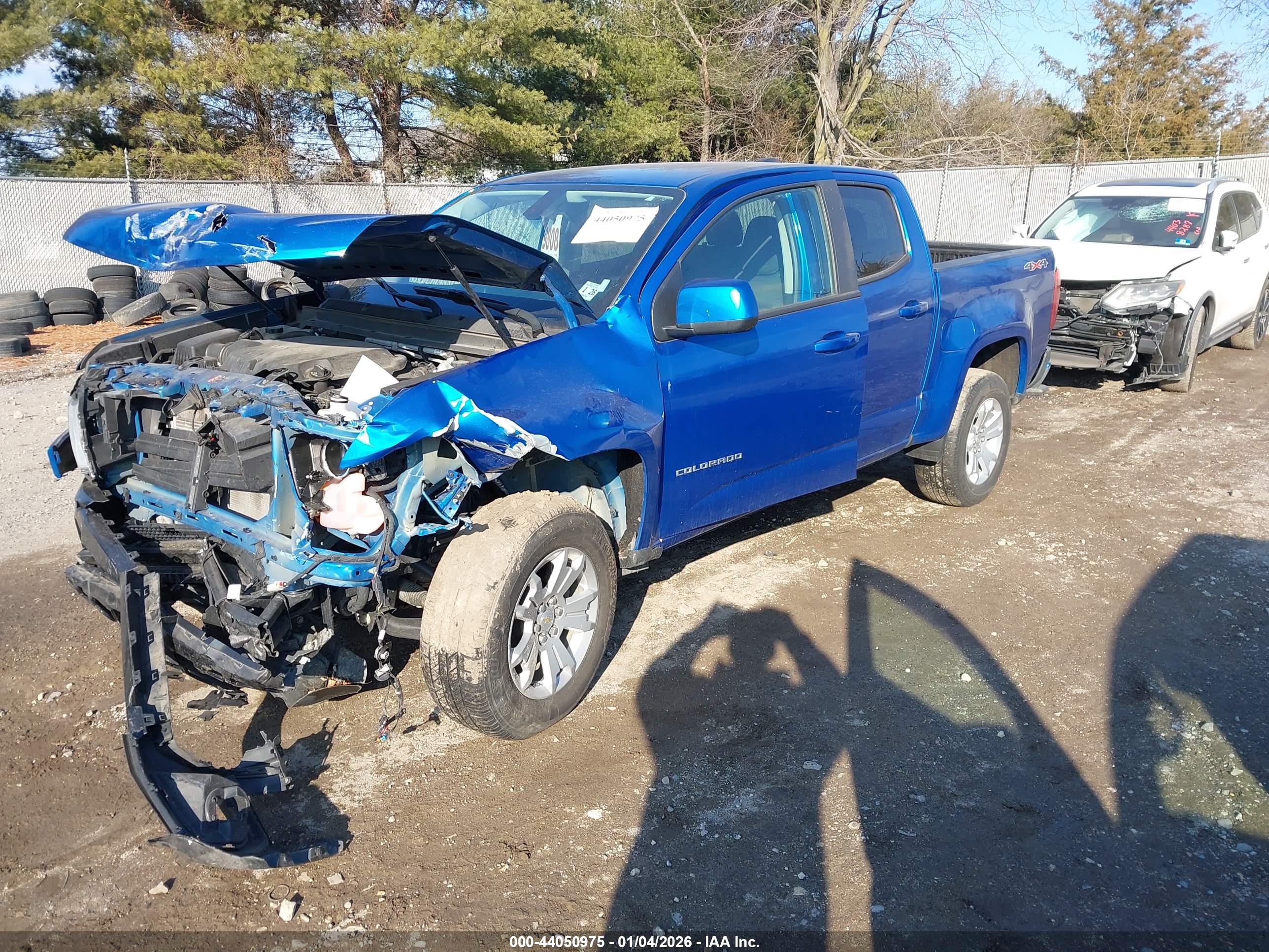 CHEVROLET COLORADO image 2