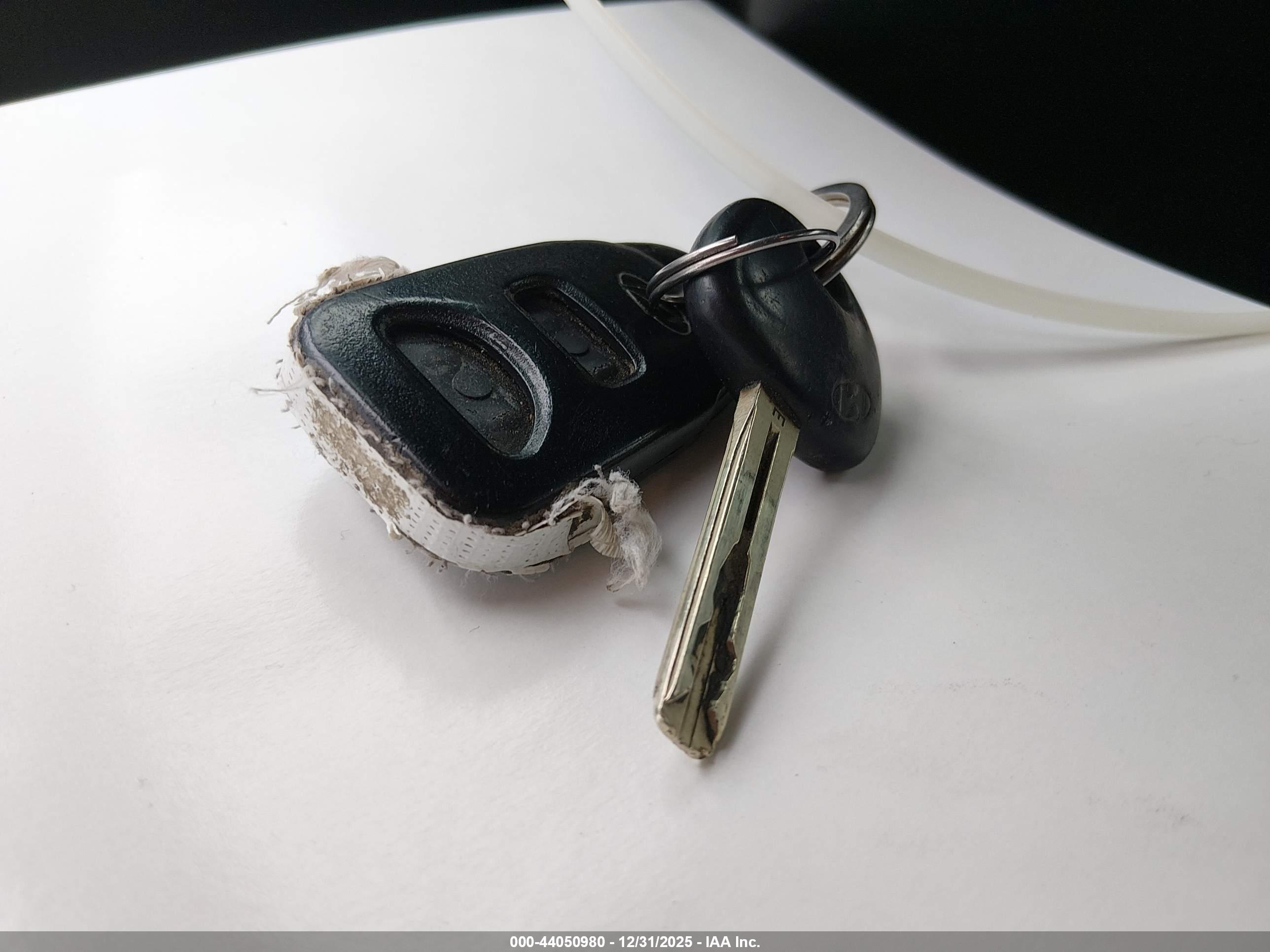HYUNDAI TUCSON image 11