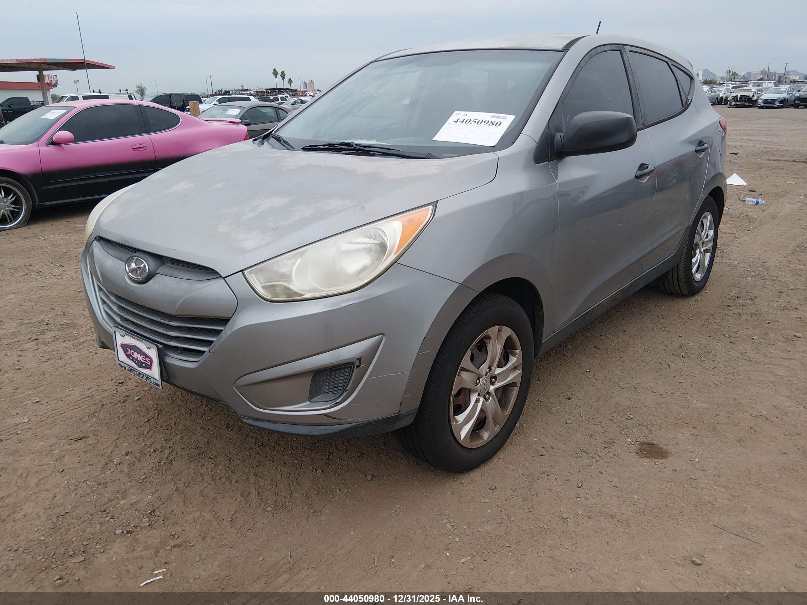 HYUNDAI TUCSON image 6