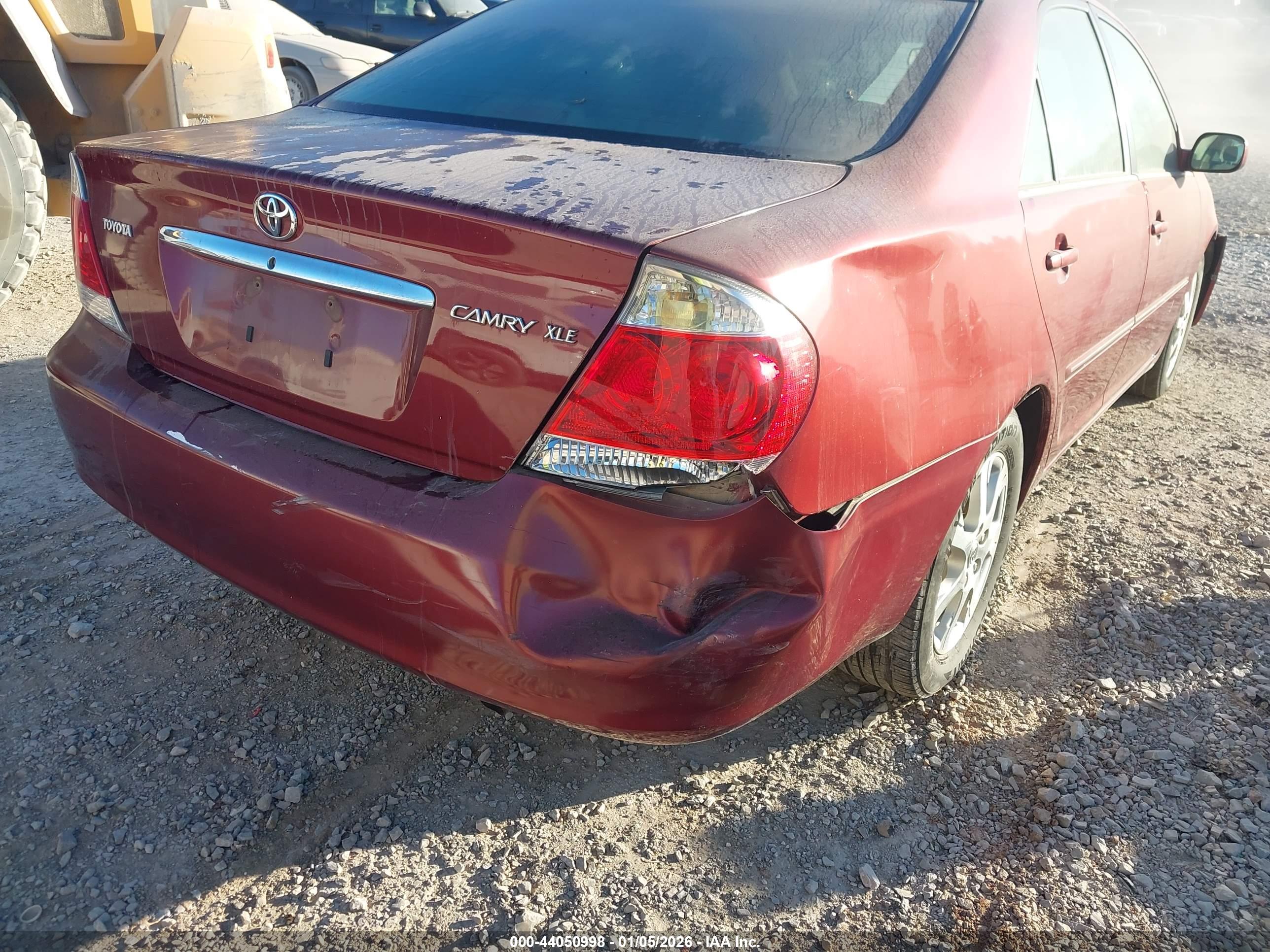 TOYOTA CAMRY image 6