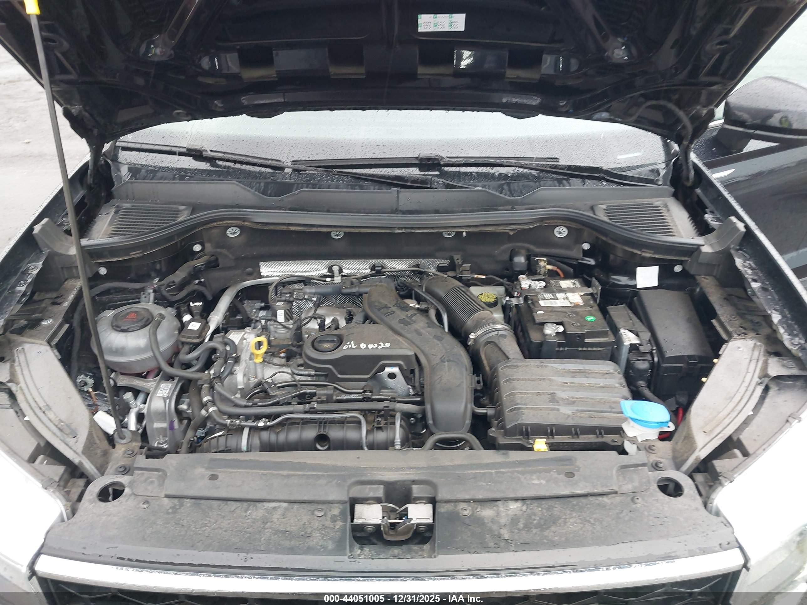 VOLKSWAGEN TAOS image 10