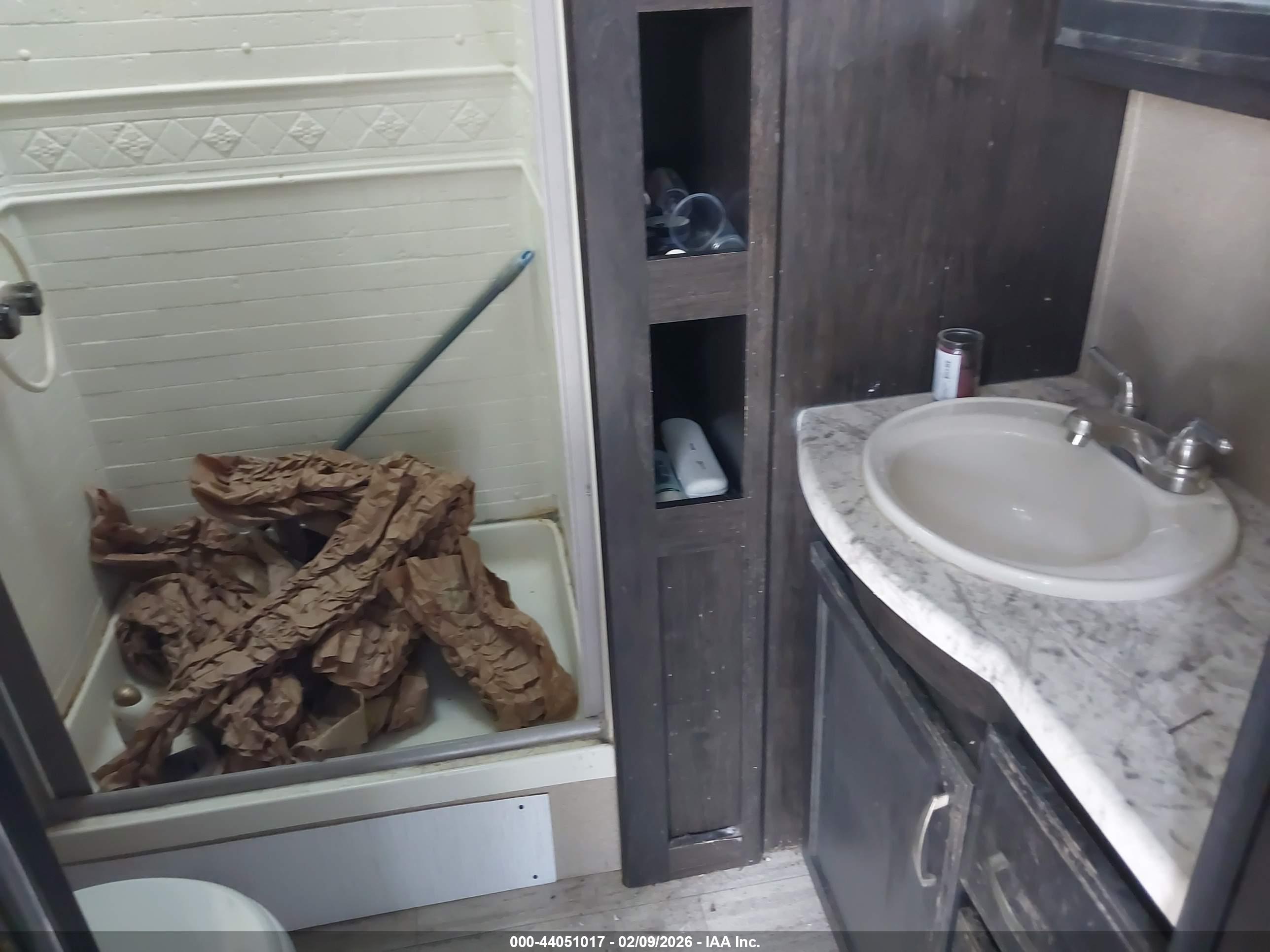 GRAND DESIGN image 7