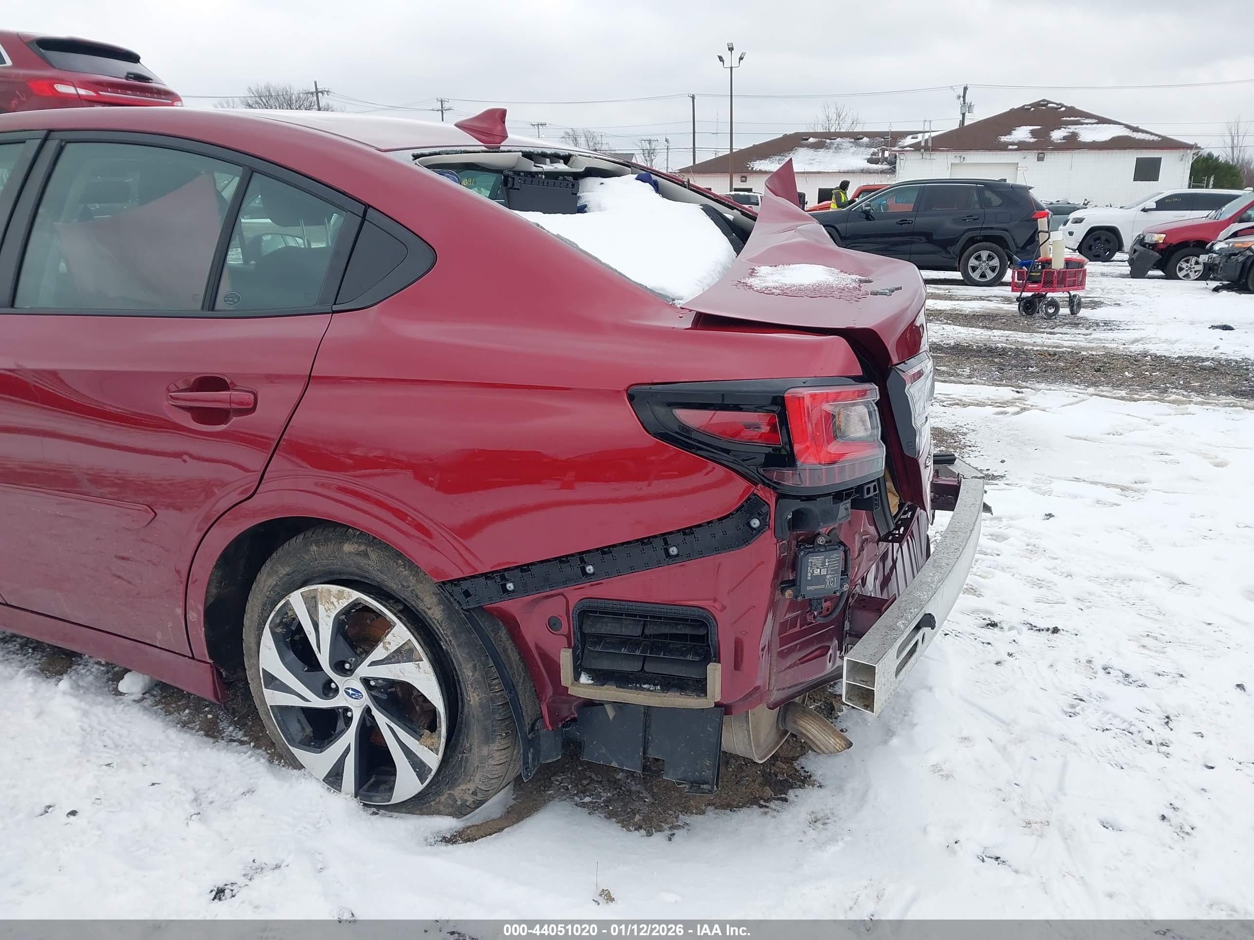 SUBARU LEGACY image 6