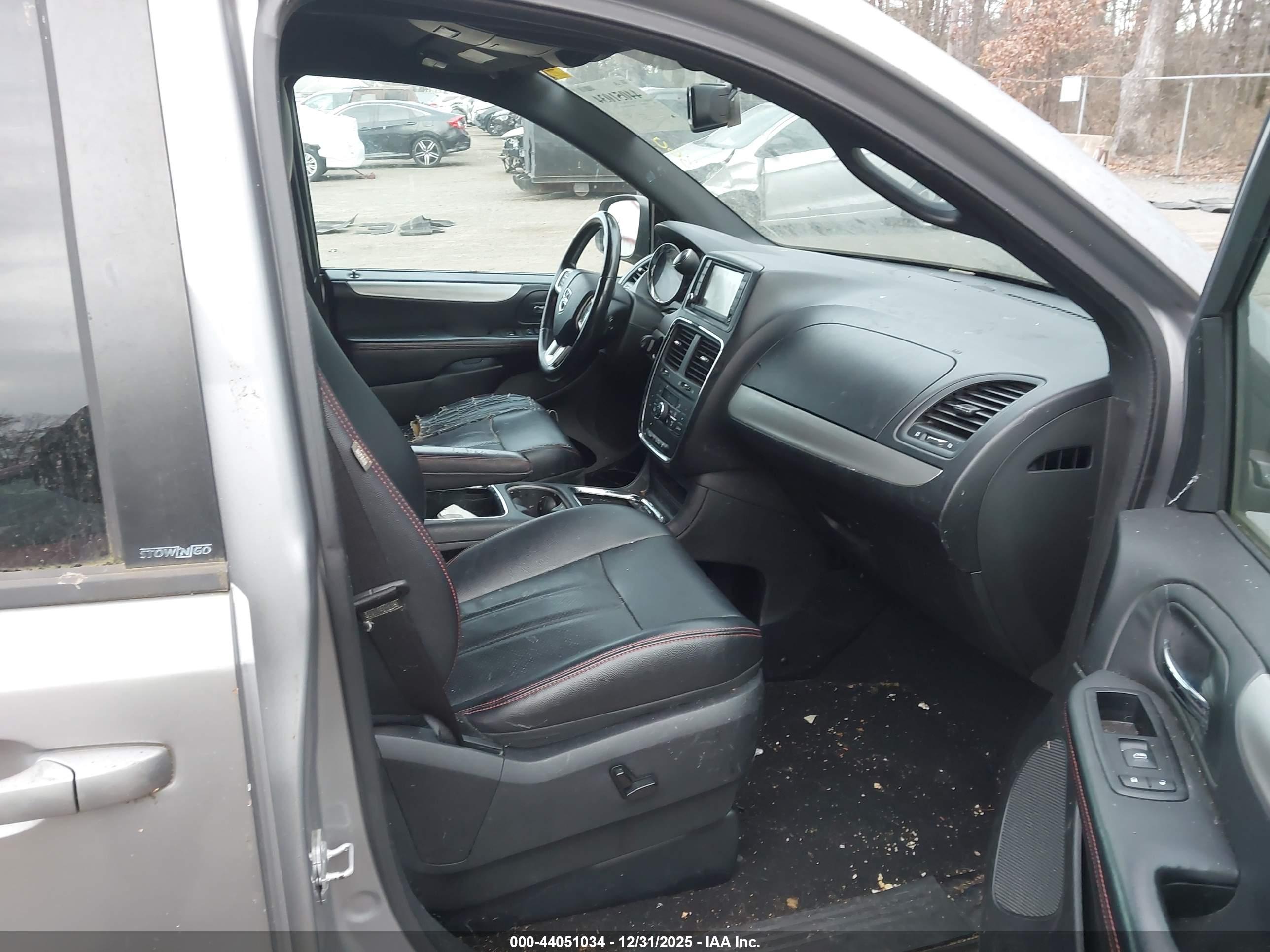 DODGE GRAND image 5