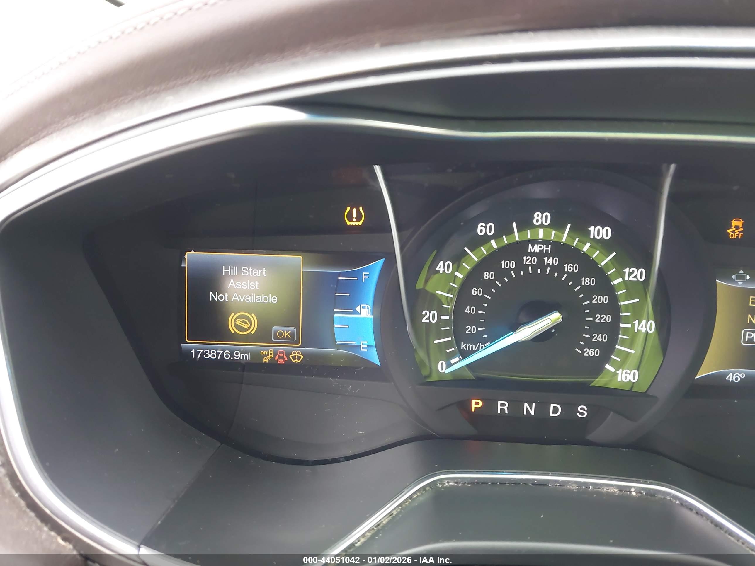 FORD FUSION image 7