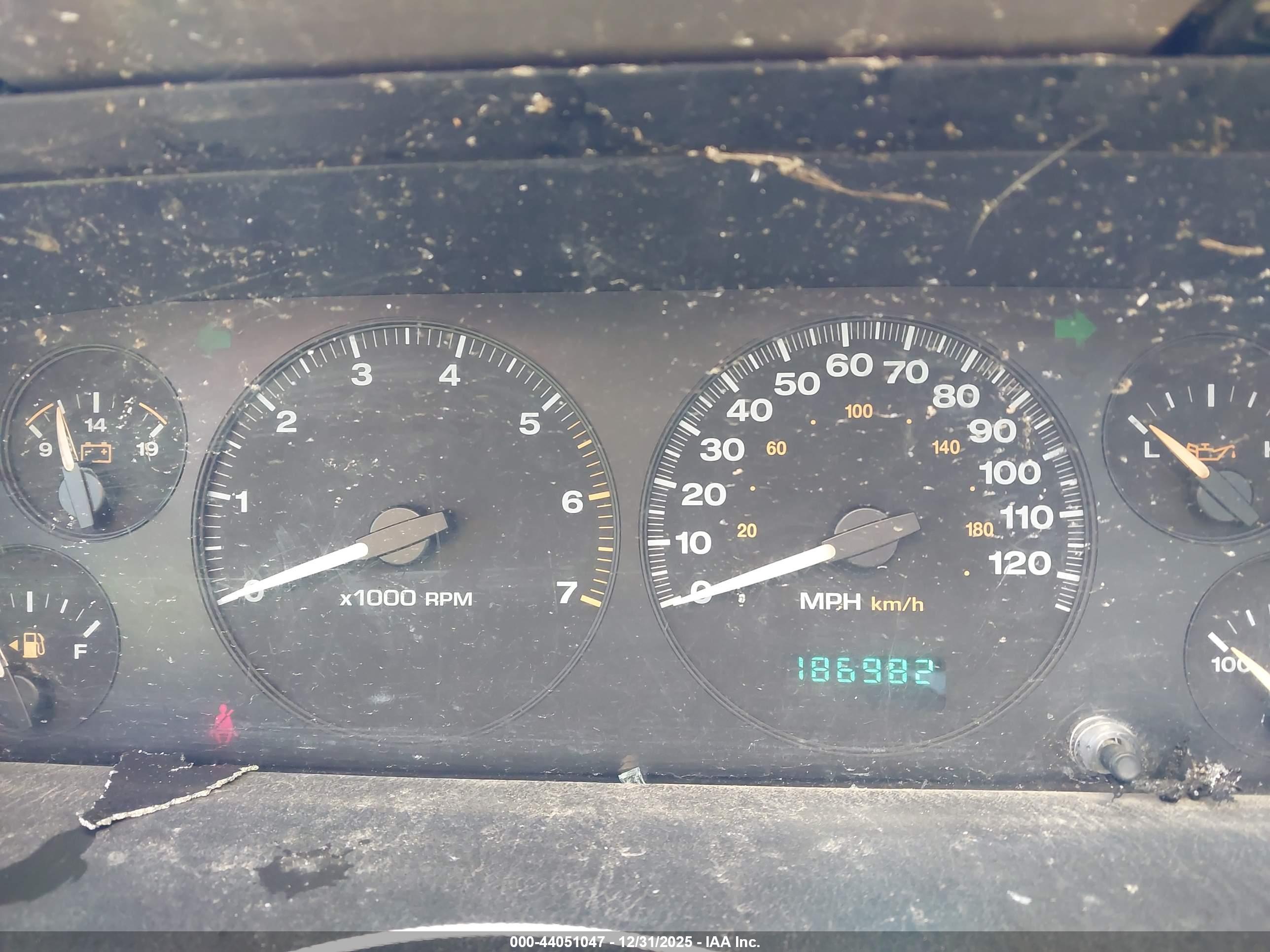 JEEP GRAND image 7
