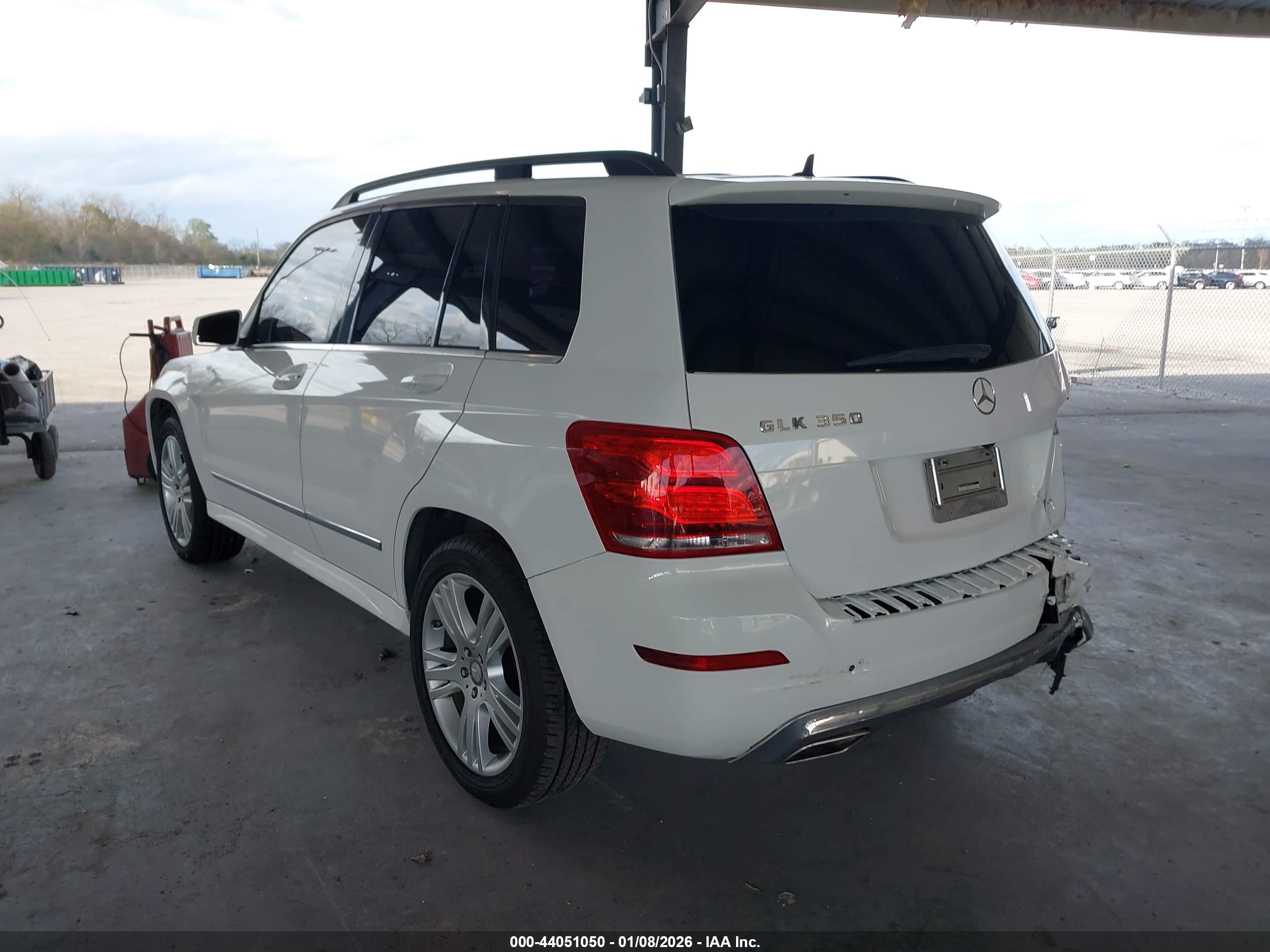MERCEDES-BENZ GLK image 3