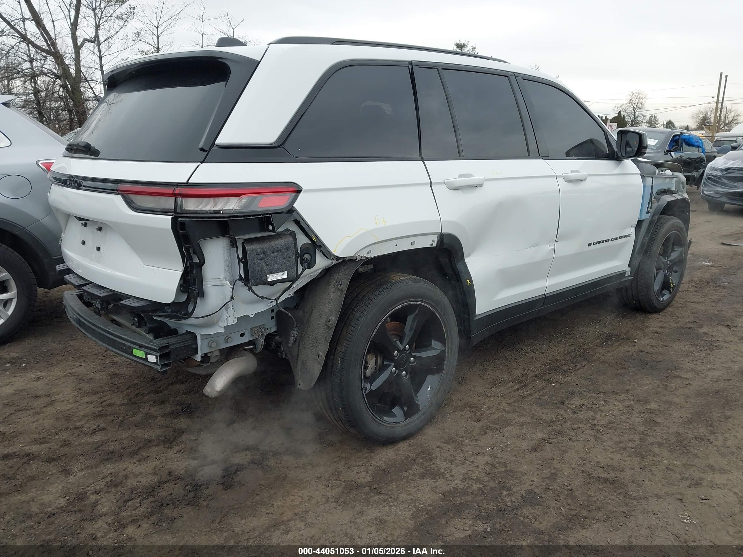 JEEP GRAND image 4