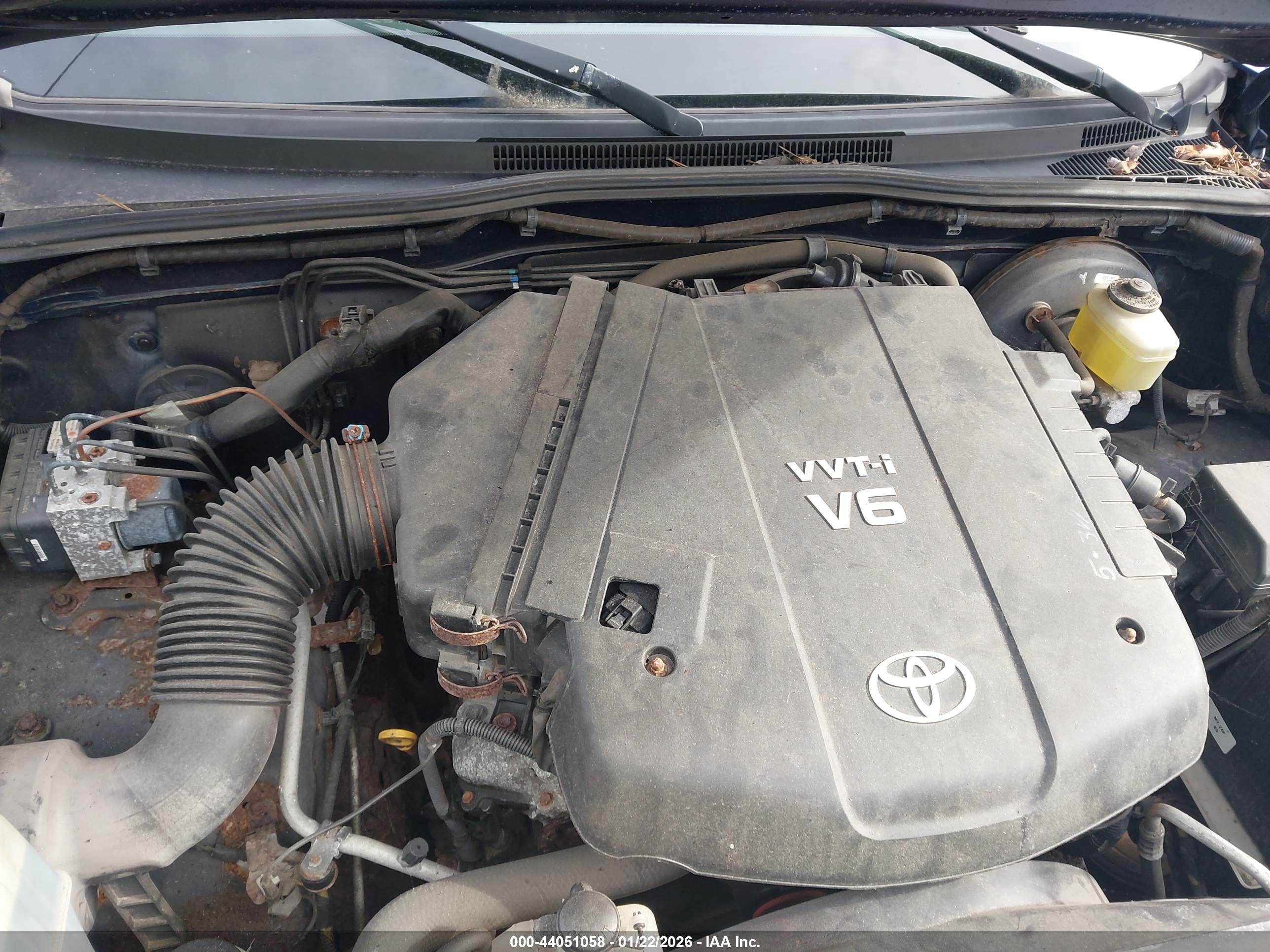TOYOTA TACOMA image 10
