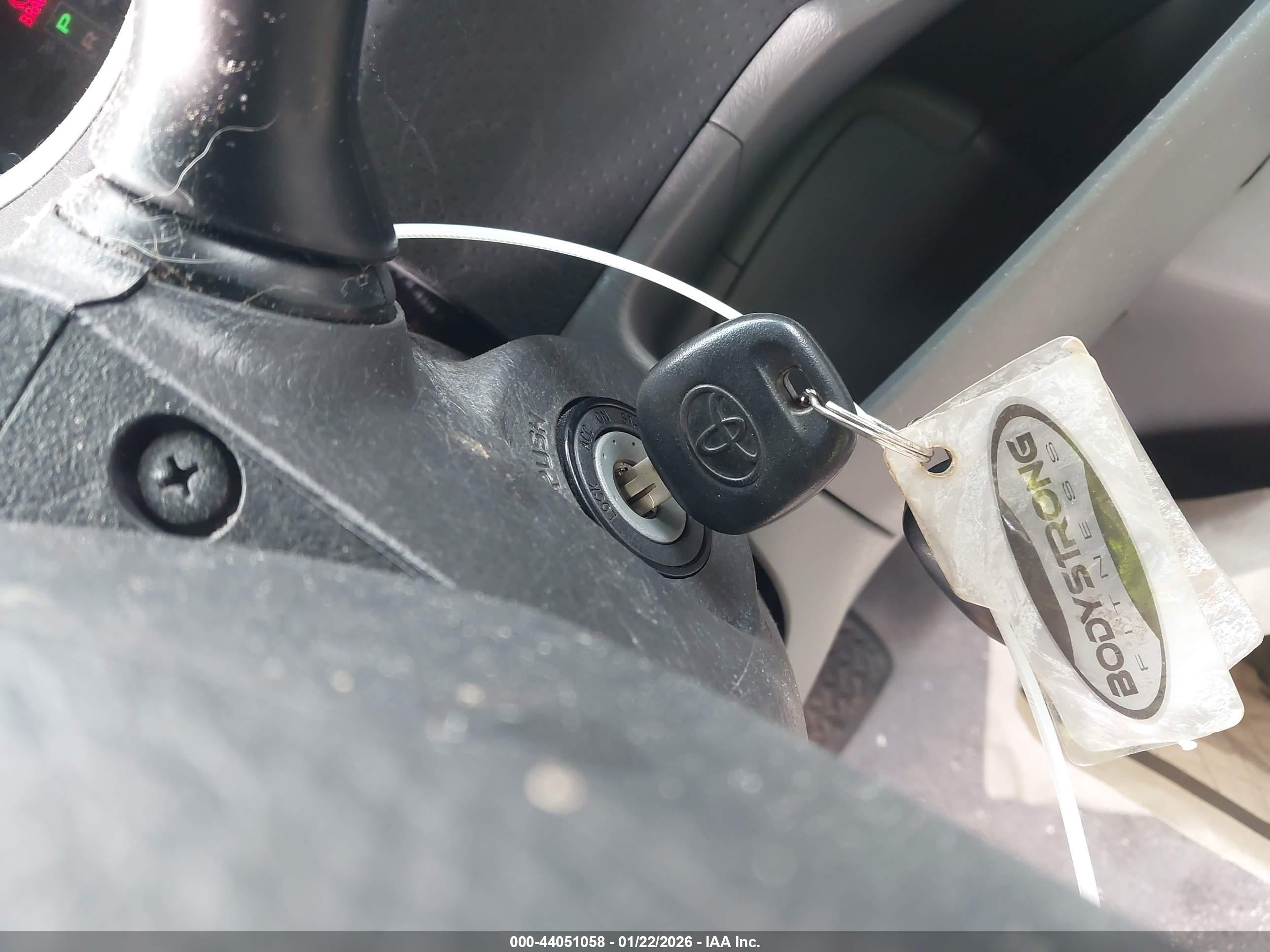 TOYOTA TACOMA image 11