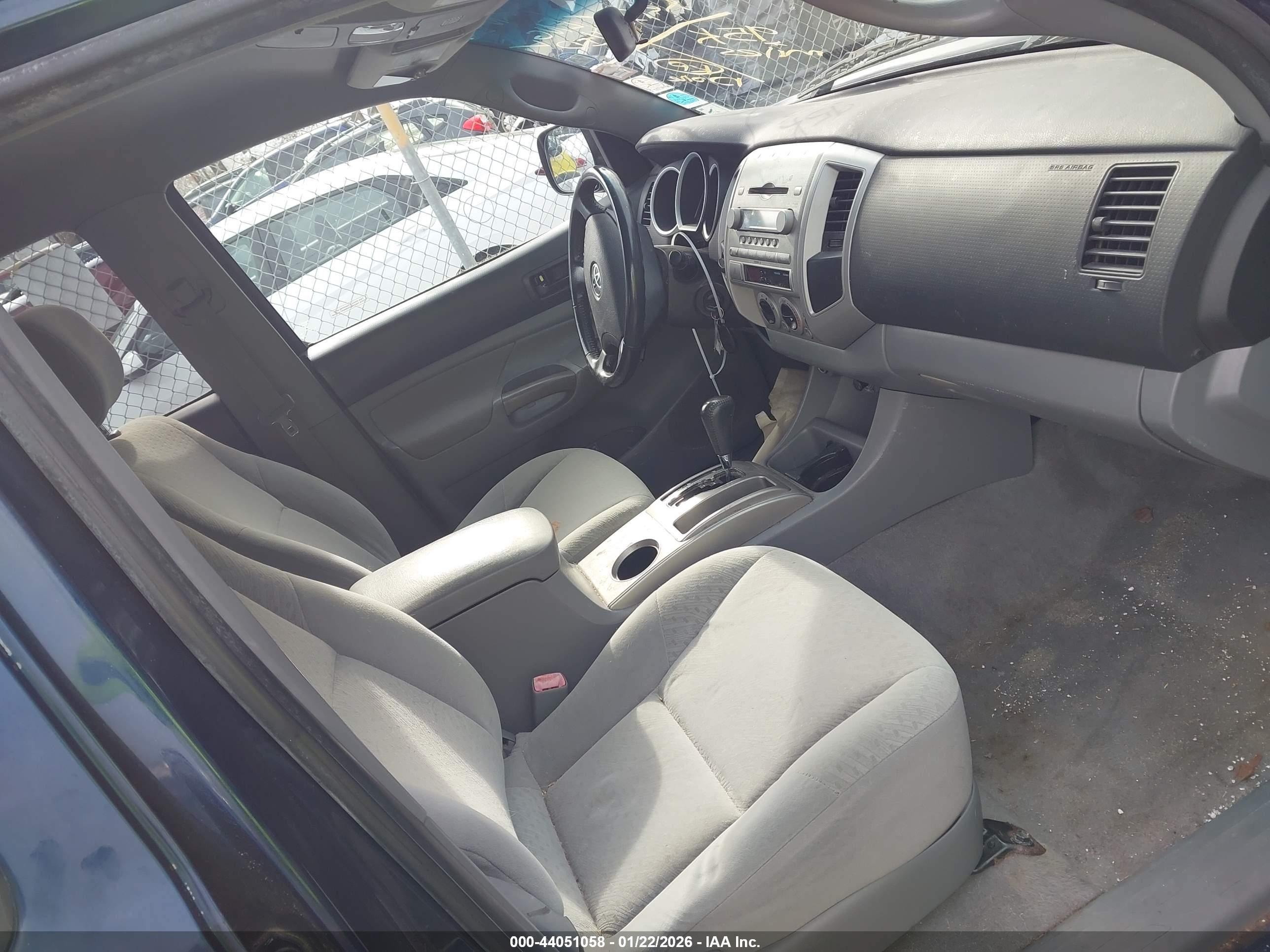 TOYOTA TACOMA image 5